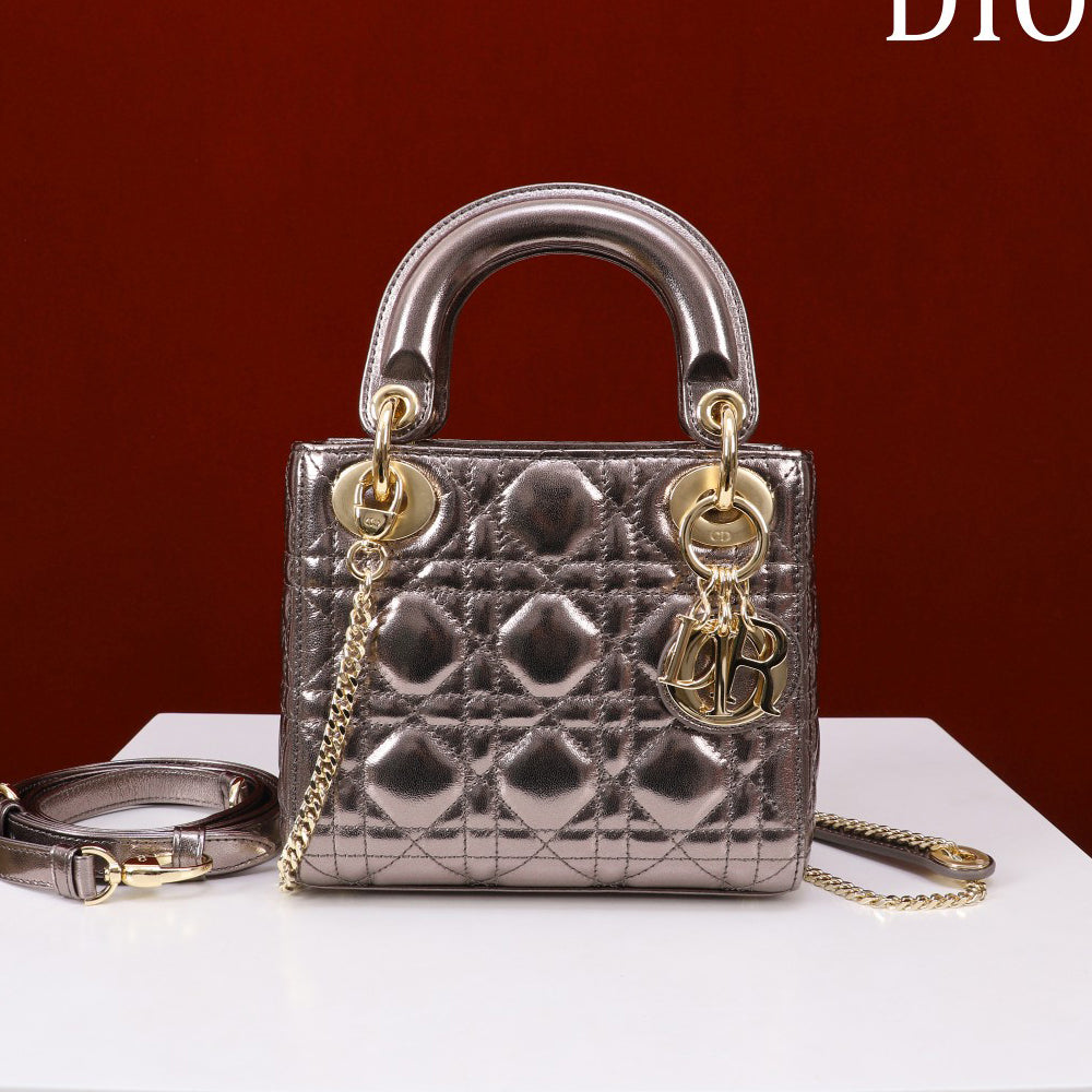 CD Lady Women's Solid Color Metal Pendant Removable Chain Shoulder Strap Wicker Pattern Sheepskin Leather Single Shoulder Crossbody Handbag Bag Bags #77461