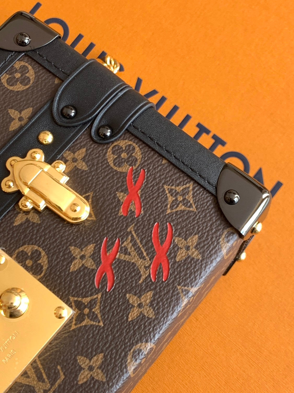 PETITE MALLE Women's Brown Letter Print Removable Adjustable Simple Magnetic Clasp Canvas and Leather Trim Box Bag Handbag Shoulder Bags #77526