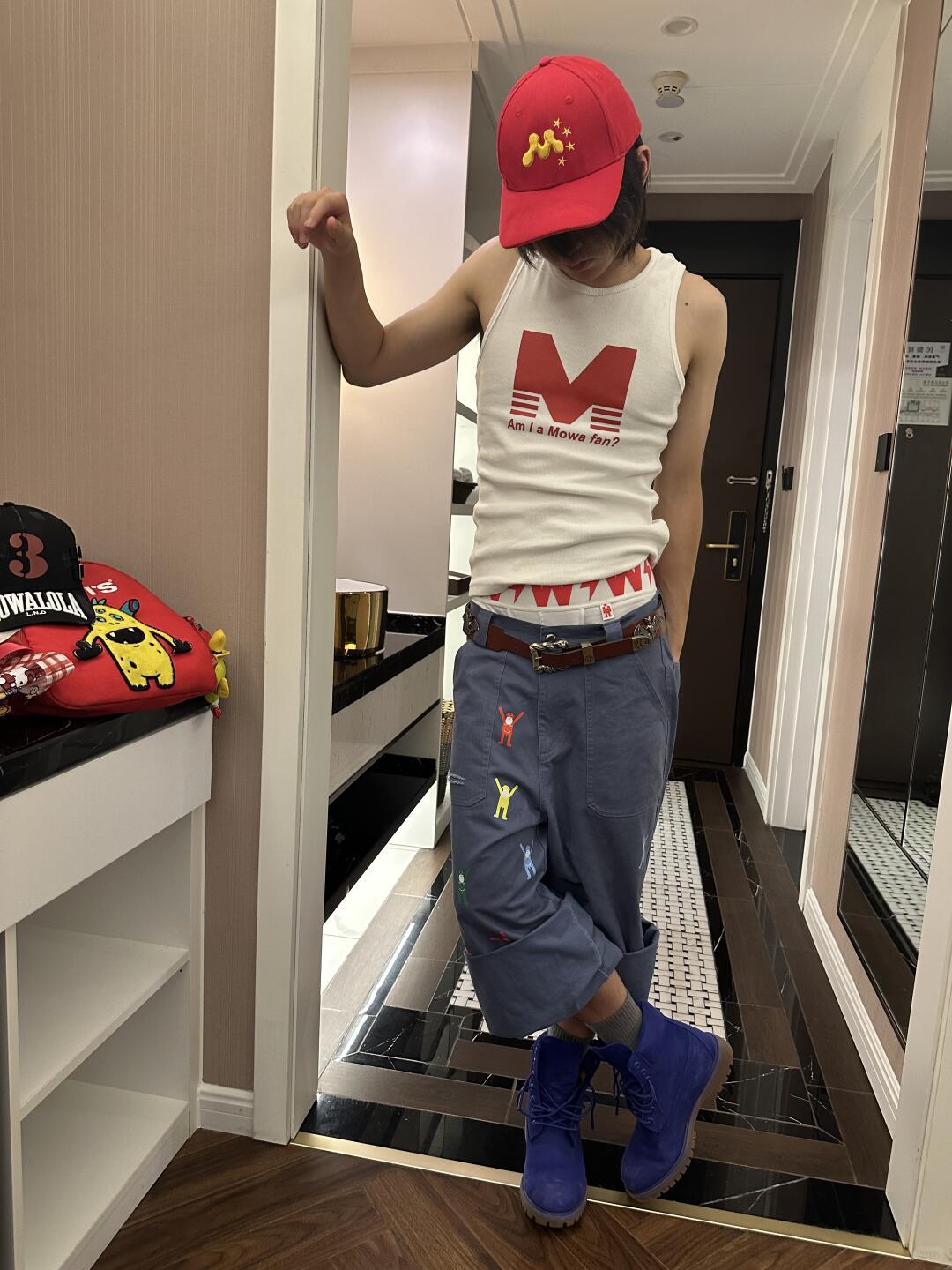 Mowalola Men's Spring Summer High Street Trend Stretch Retro Am I A Mowa Fan Slogan Printed Slim Vest Top White Fashion T-shirt Ngvp #2468