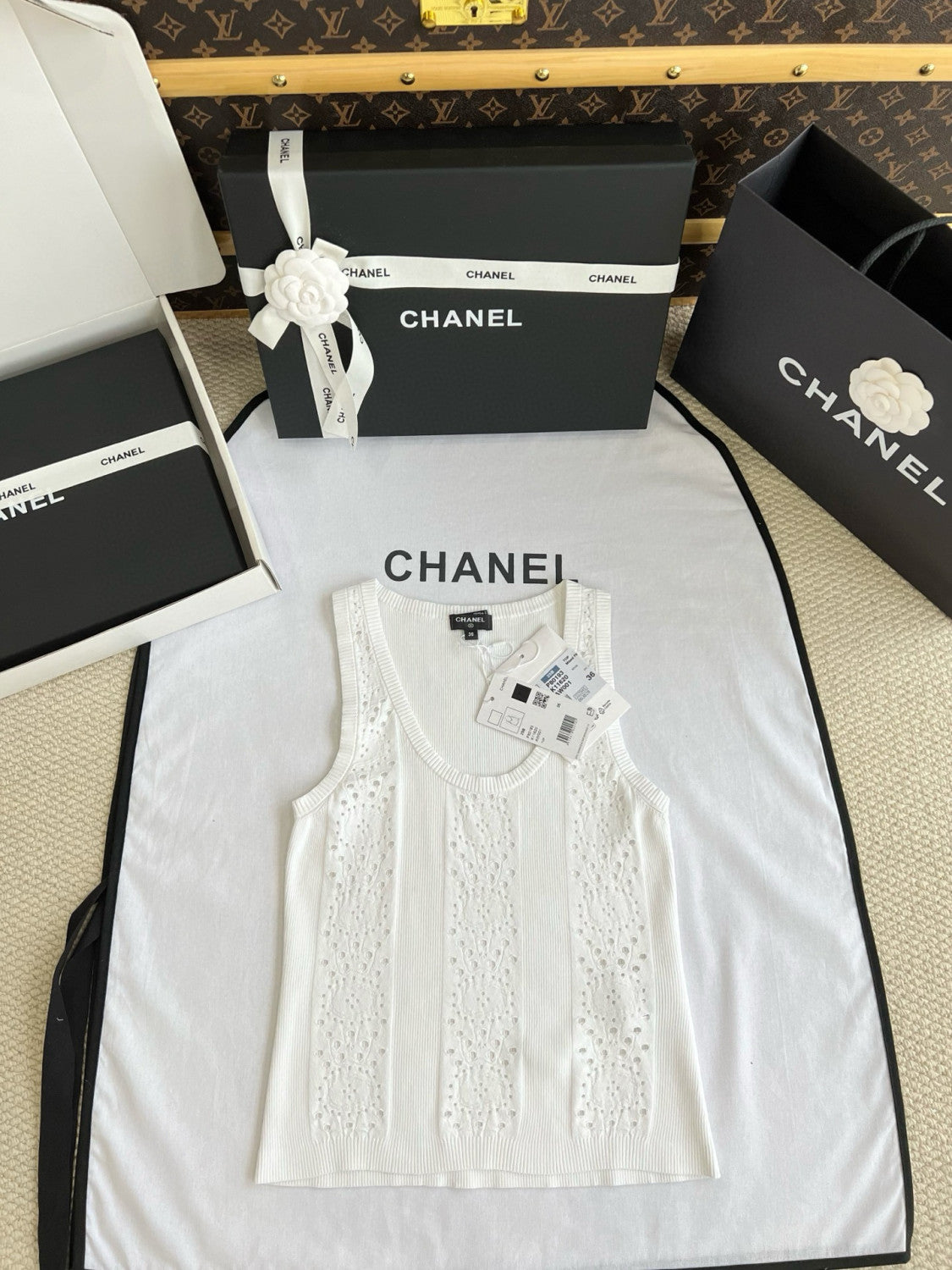 Women's Summer U-Neck Floral Lace-Up Solid Color Stretch Knit Sleeveless Tank Top Vest #81523