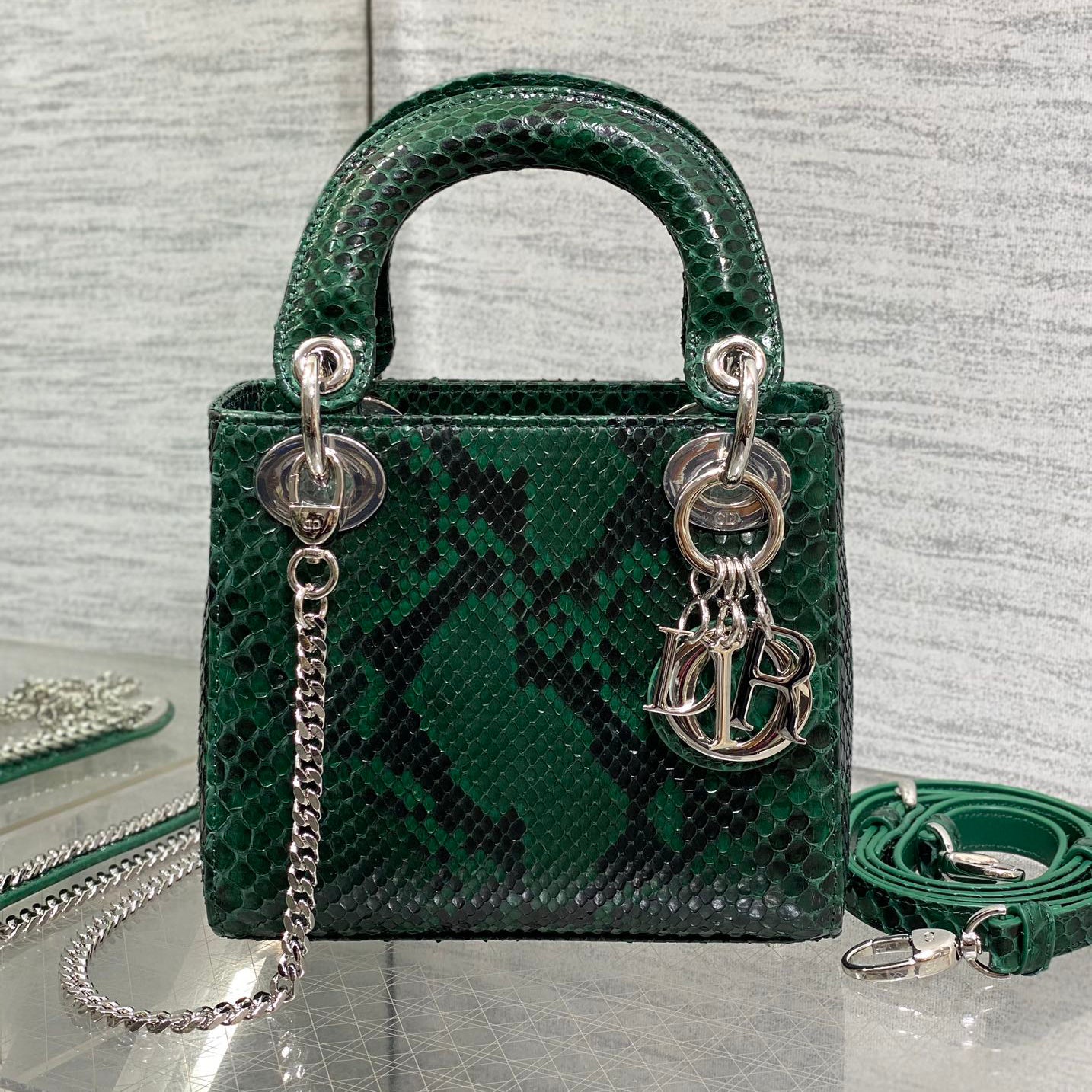 CD Lady Women's Solid Color Metal Pendant Detachable Chain Shoulder Strap Snake Skin Single Shoulder Crossbody Handbag Bag Bags #77722