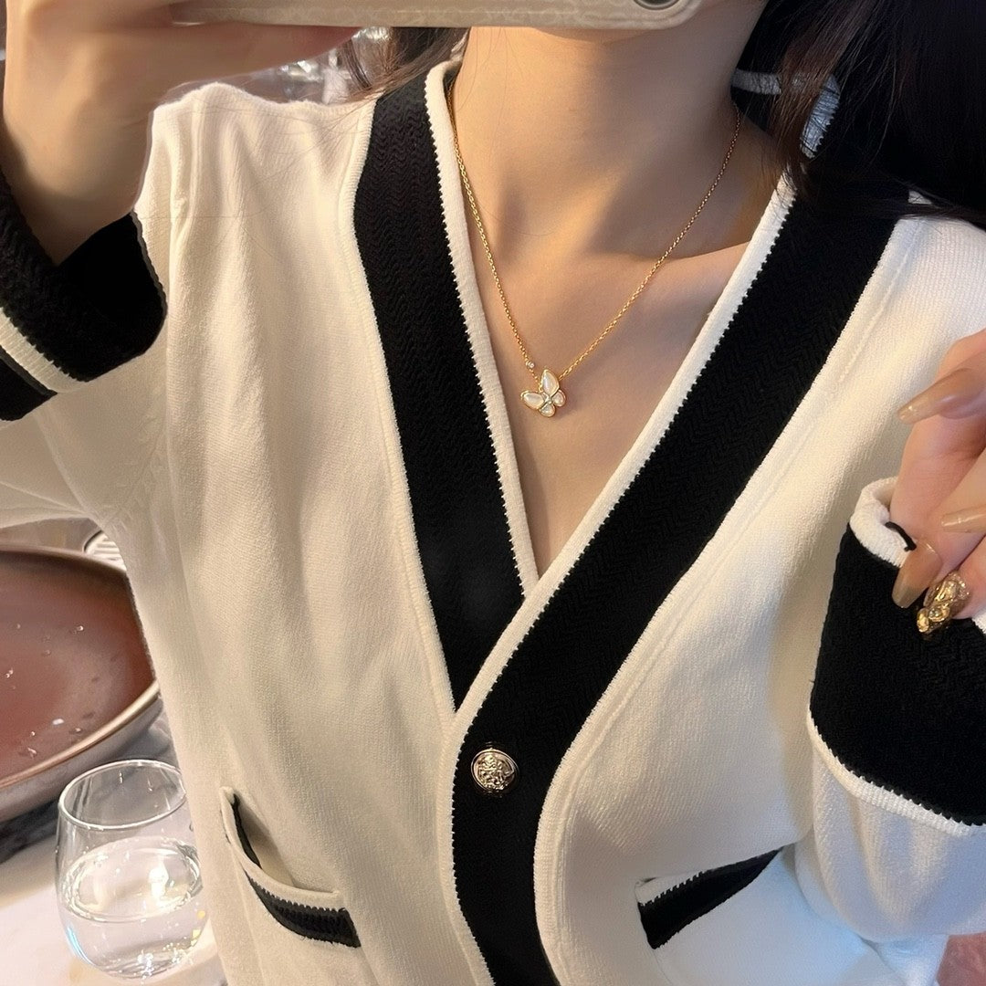 Women's Exquisite And Elegant V-Gold Material Two Butterfly Finger Ring. Pendant Necklace. Earring Set Accessories #71634