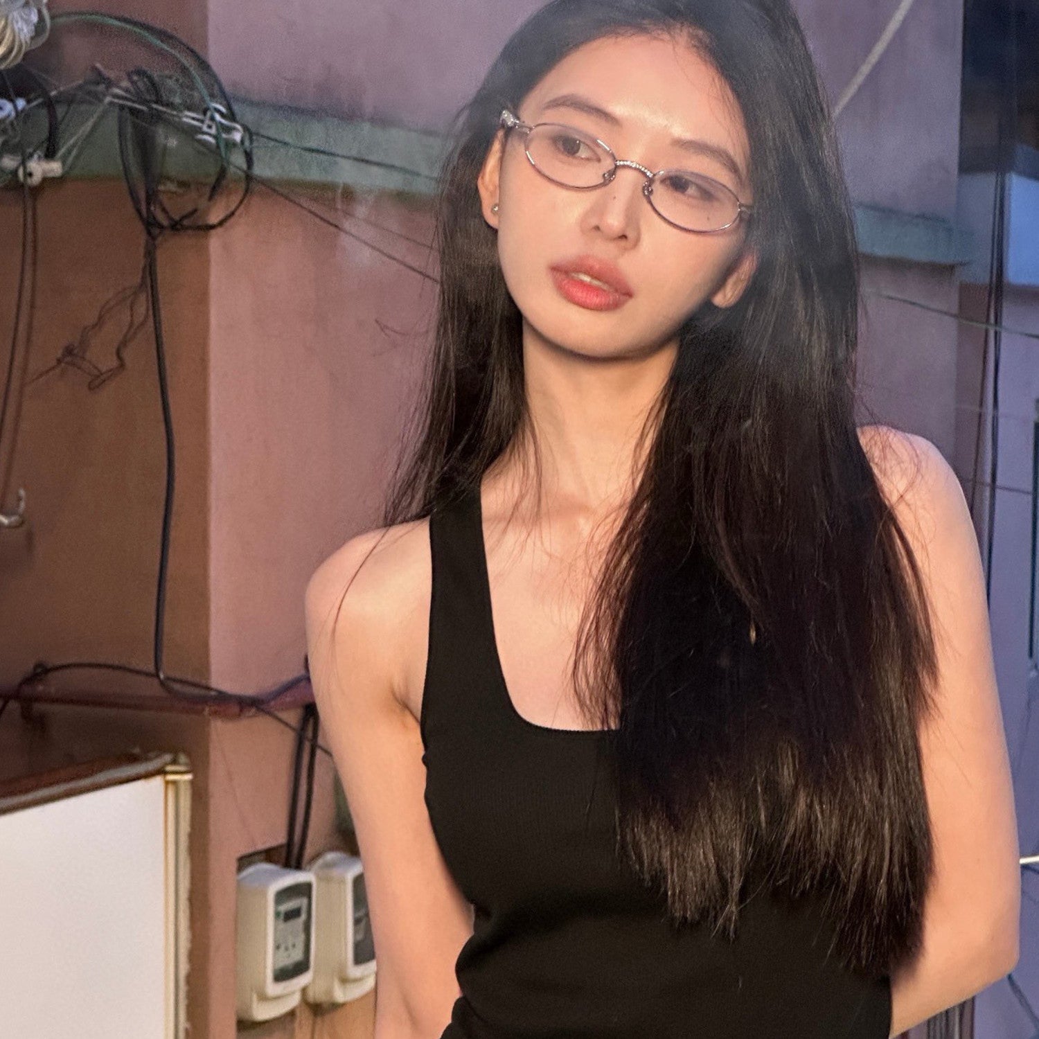 Gentle Monster Jennie - Barrette 02 Women's Fashion Jentle Salon Collection Sunglasses Oval Silver Diamond Metal Frame Trendy Eyewear Glasses  Accessories Ngvp #9242