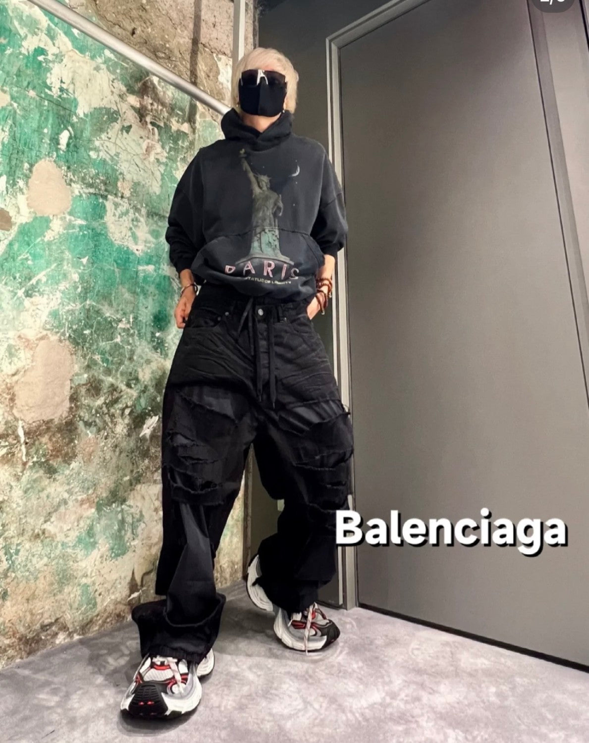 Men's Spring and Autumn PARIS LIBERTY Print Long Sleeve Loose Black Oversized Hoodie Ngvp #8752