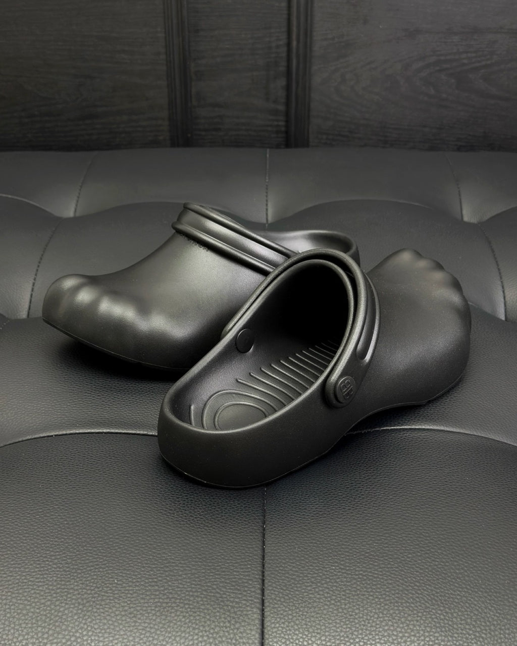 B X Crocs Men's And Women's Solid Color Summer Round-toe Slip-on Shoes #77889