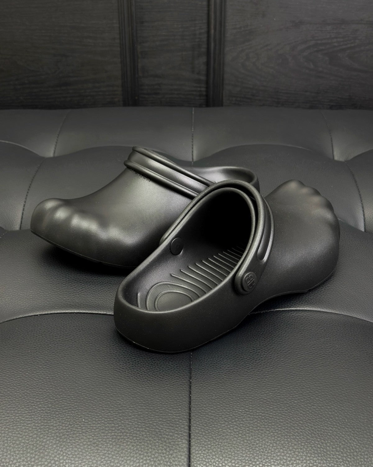 B X Crocs Men's And Women's Solid Color Summer Round-toe Slip-on Shoes #77889