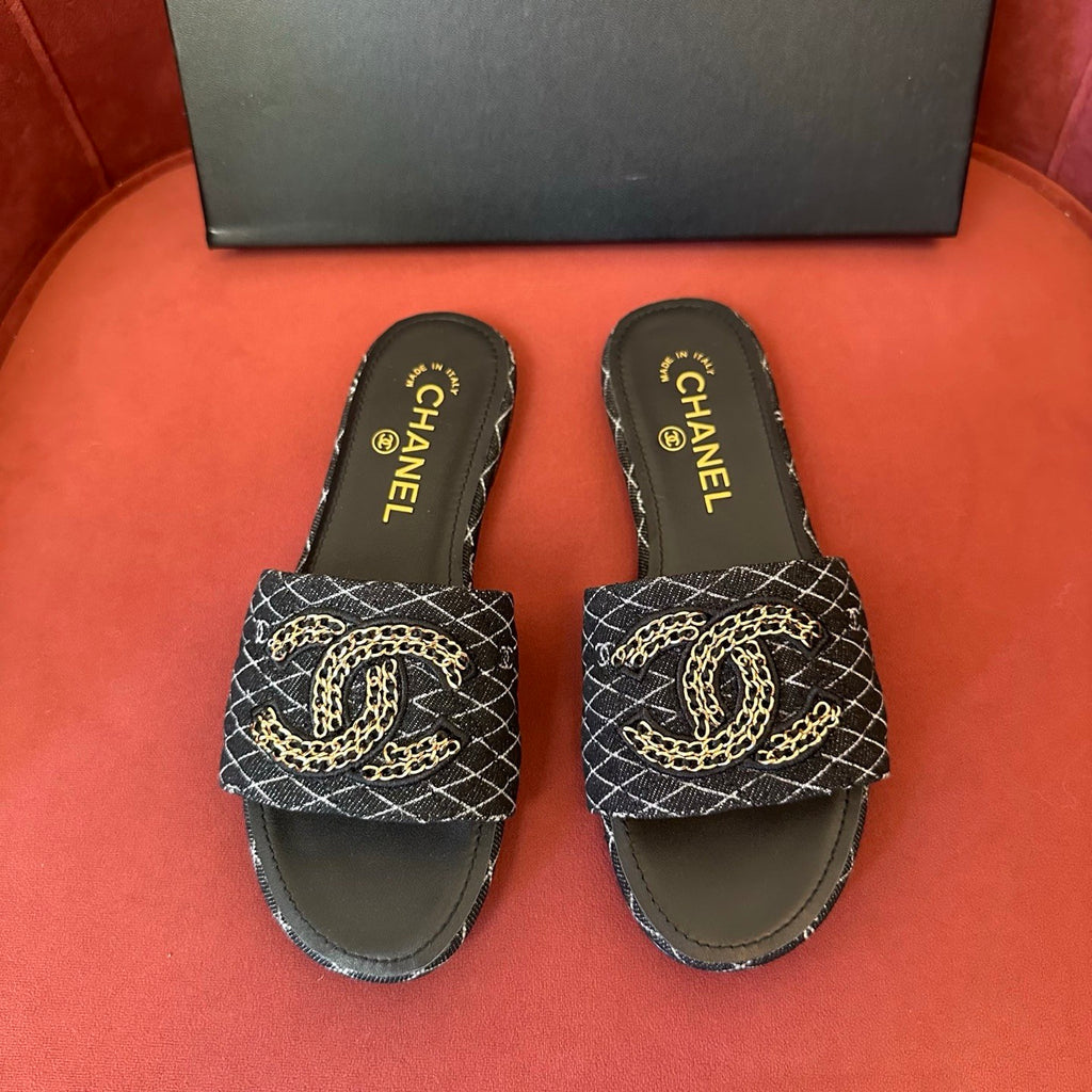 CC Women's Spring Summer Leather Logo Slippers Solid Color Woven Shoes Fashion Casual Trend Elegant Sandals #81417