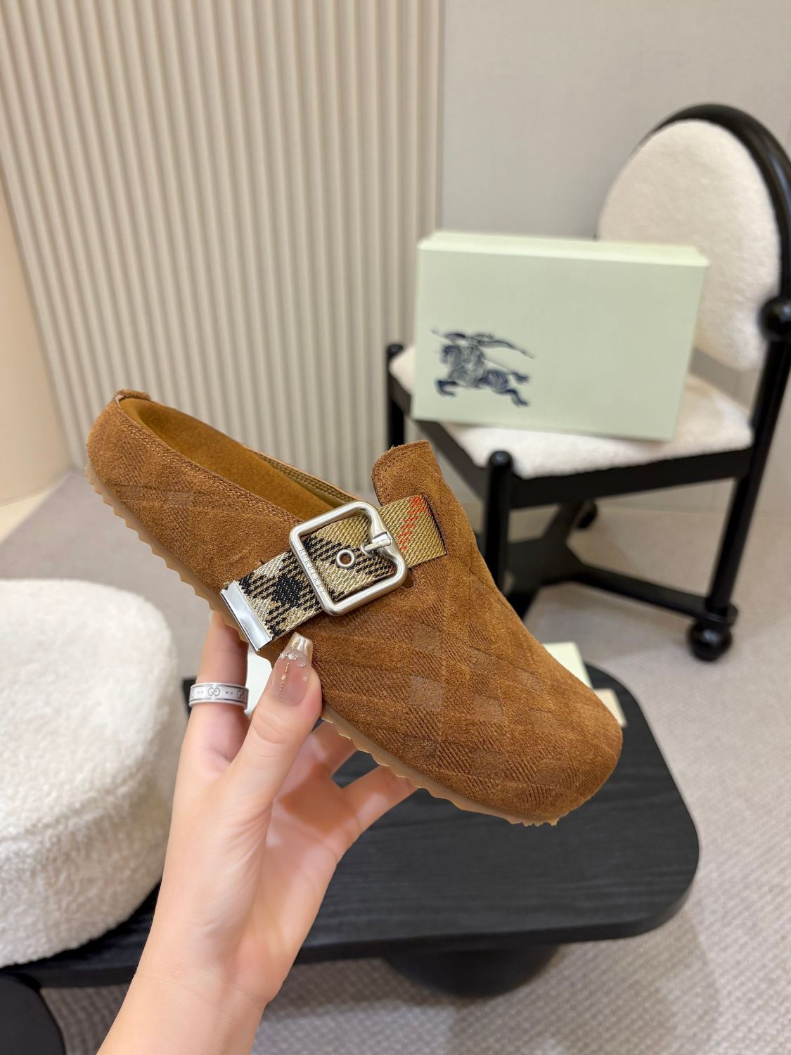 Burberry Urchin Men's And Women's Spring And Summer Solid Color Cowhide Leather Round Toe Slip-on Casual Slippers Sandals Shoes #77913