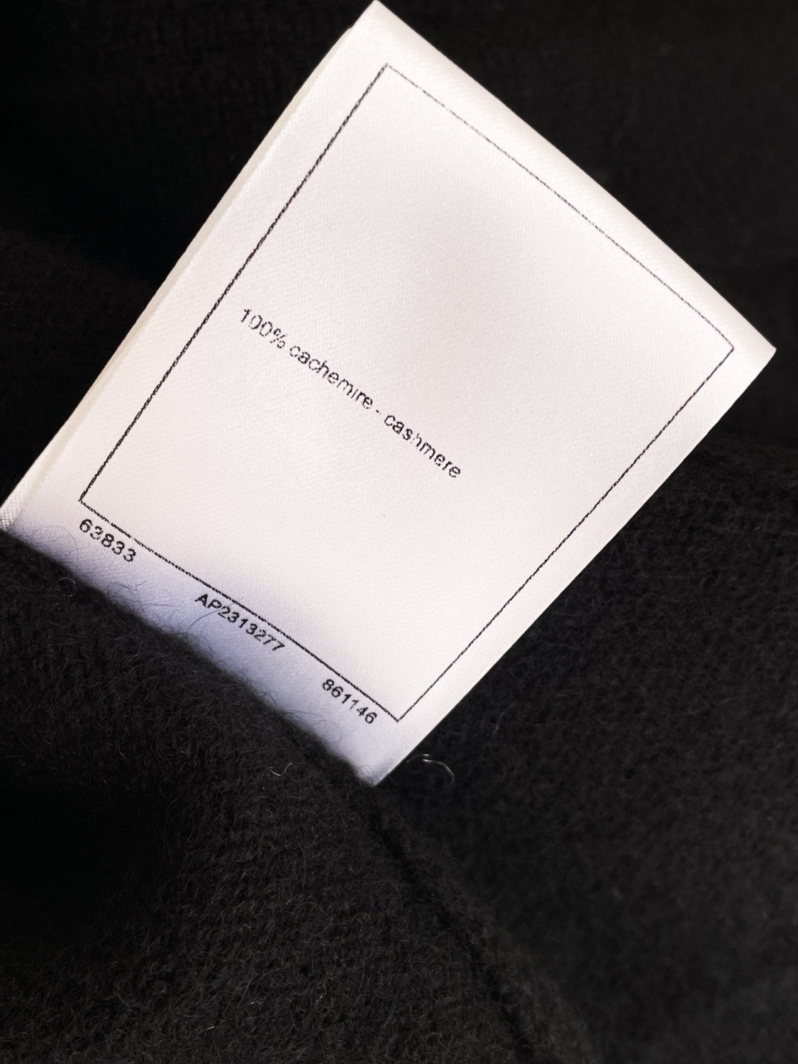 Women's Fall And Winter Fashion Antique Chain Single-Breasted Black And Gold Cashmere Knitted Tank Top Fitted Vest Ngvp #9316