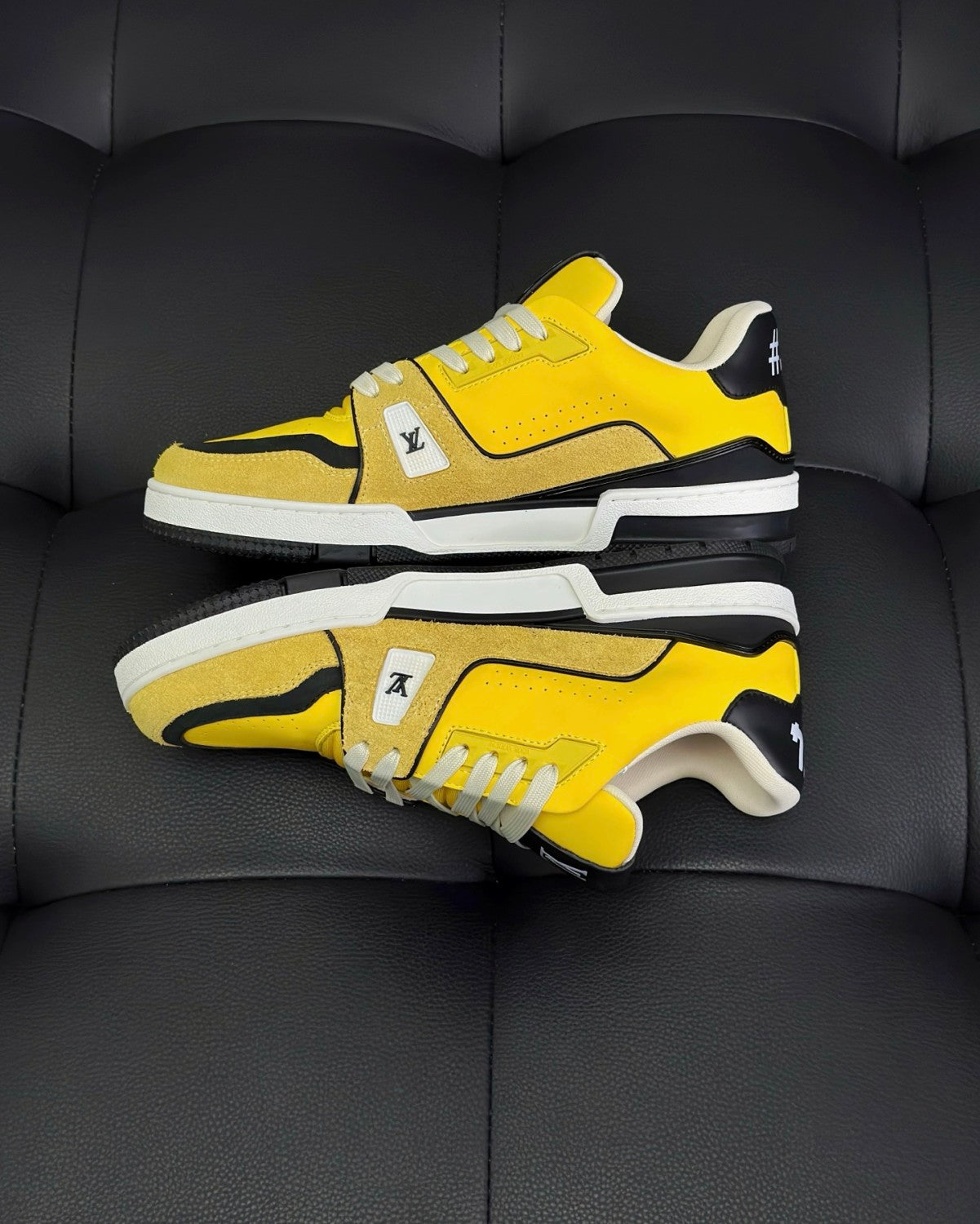 LV Trainer Men's And Women's Solid Color Cowhide Leather Round Toe Low Top Lace-up Sneakers Shoes #77891