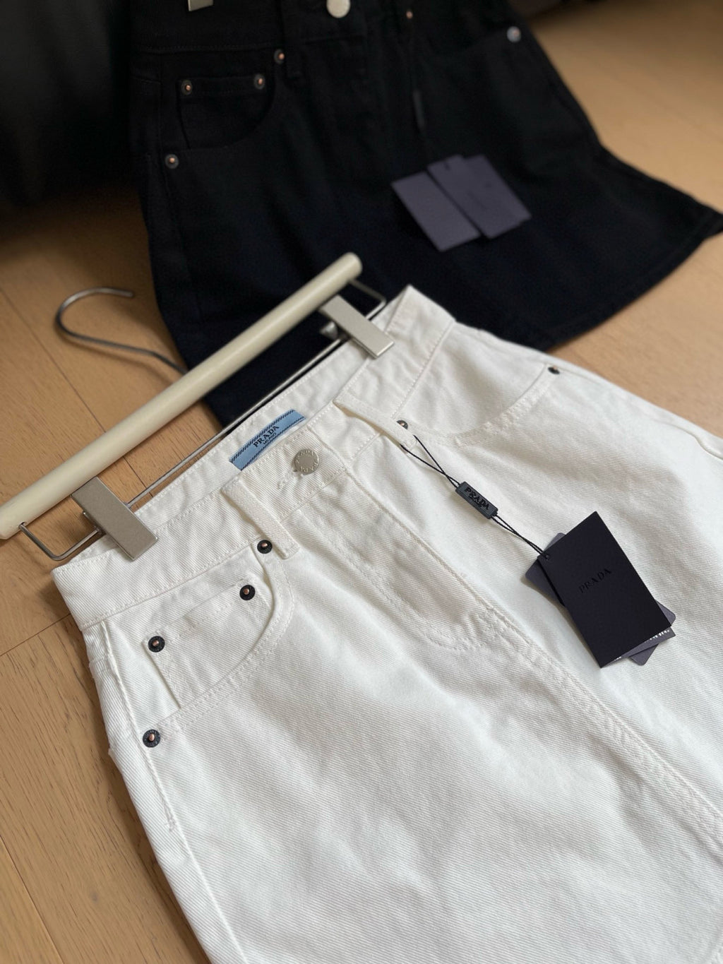 Women's Summer Solid Colour Triangle Label Decoration Simple Casual Denim Shorts #76692