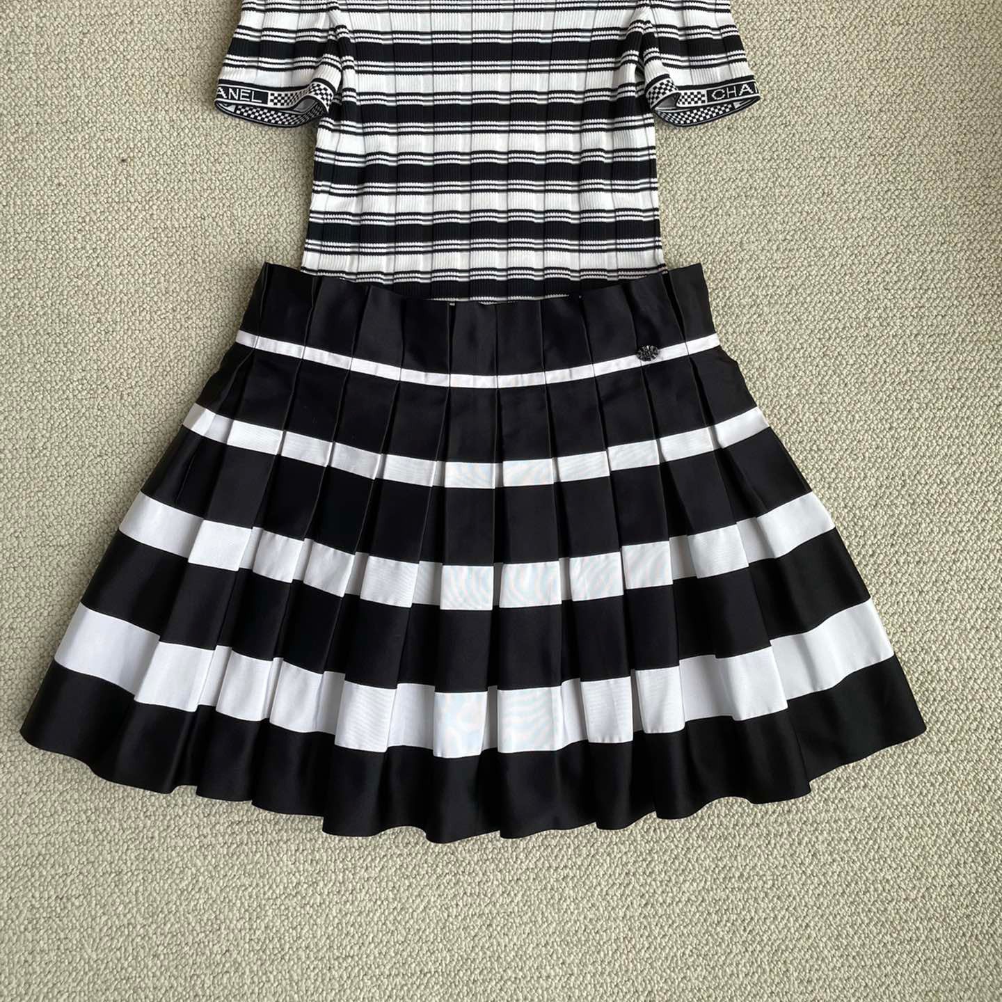 Women's Summer Fashion Casual Striped Color Blocked Elastic Waist Silk Blend Skirt Mini Skirt #79341