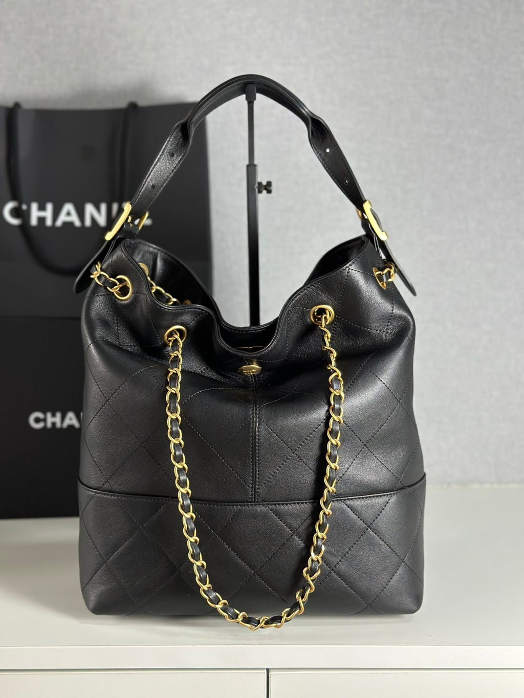 25a Hobo Full-leather Black & Gold Vertical Tote Bag Stylish Luxury Shimmering Shoulder Bag Handheld Large Capacity Bags  #82166A