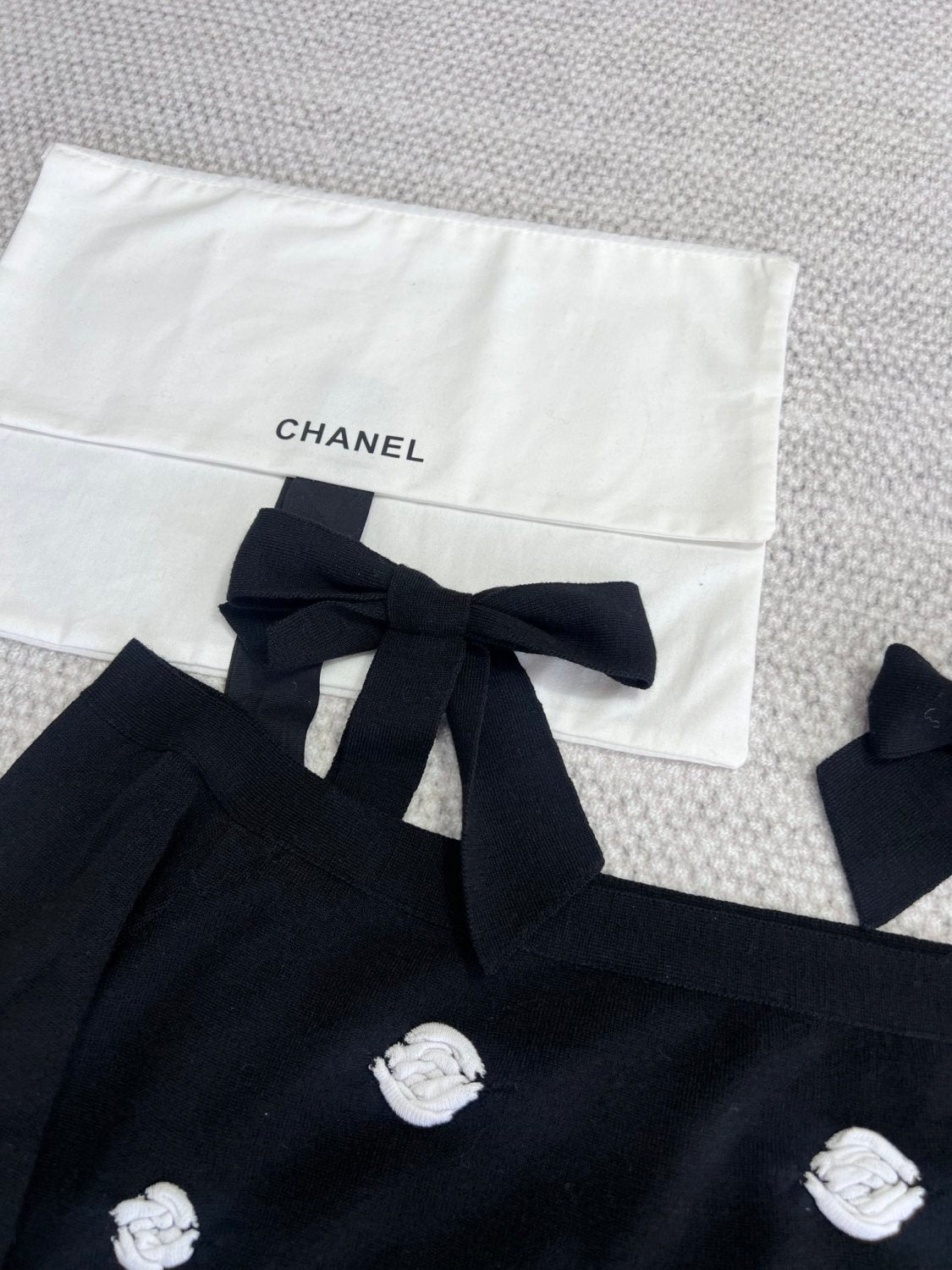 Women's Camellia Autumn/Winter Round Neck Pullover Bubble Sleeve Wool Blend Off-the-Shoulder Knitted Sweater Ngvp #2146