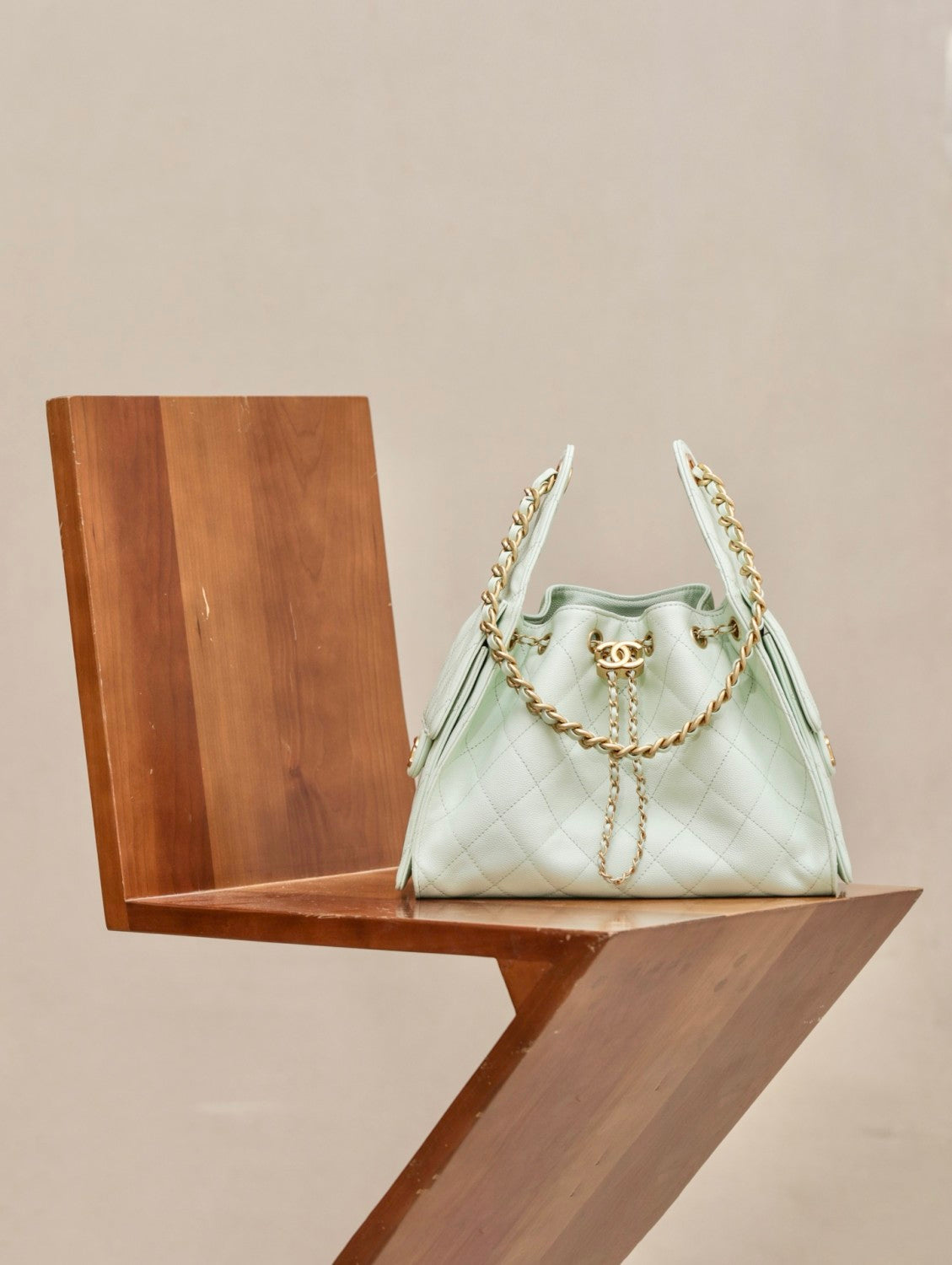 Women's Classic Double C Logo Solid Color Cowhide & Leather Tote Shoulder Bag Bags #77512