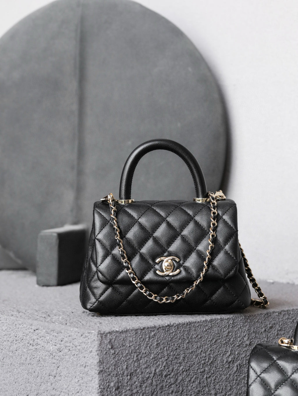 COCO Handle 16 Classic Logo Black Gold Leather Caviar Chain Shoulder Crossbody Mini Small Medium Women's Spring Summer Black Bag Bags #81386