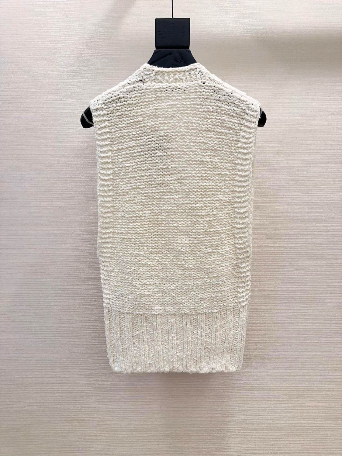 Women's Summer Solid Color Slim V-Neck Pullover Knit Vest Top #73794