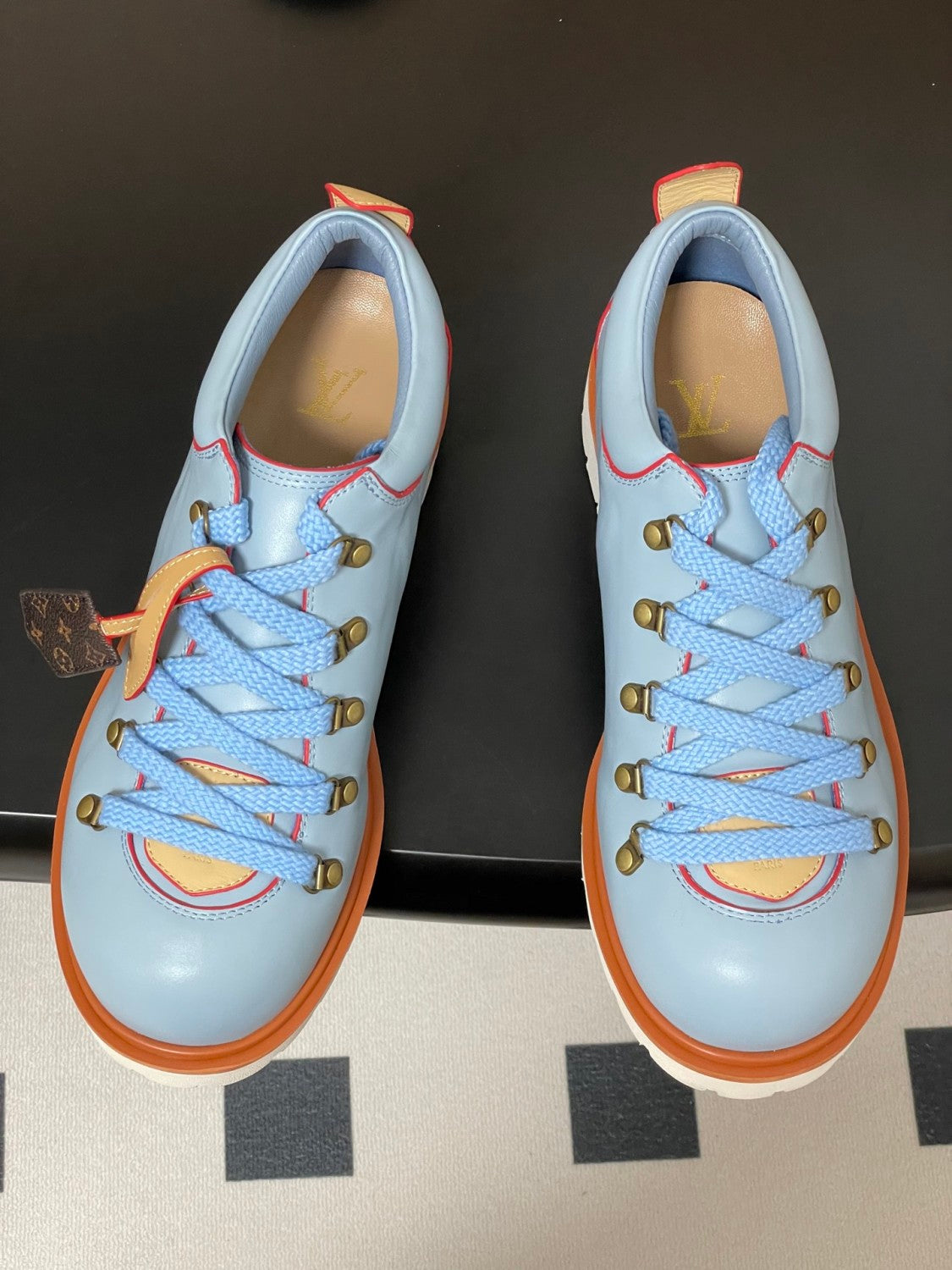 LV Remix Men's and Women's Summer Solid Color Cowhide Round Toe Lace-up Thick Sole Casual Shoes #77841