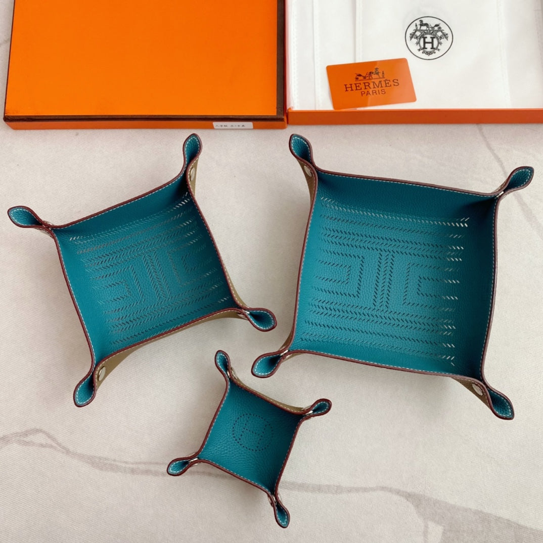 Simple Fashion Logo Printing Small 13x13cm Medium 22x22cm Large 25x25cm Whole Set Sold Color Blocking Leather Tray Accessories Ornaments #72946