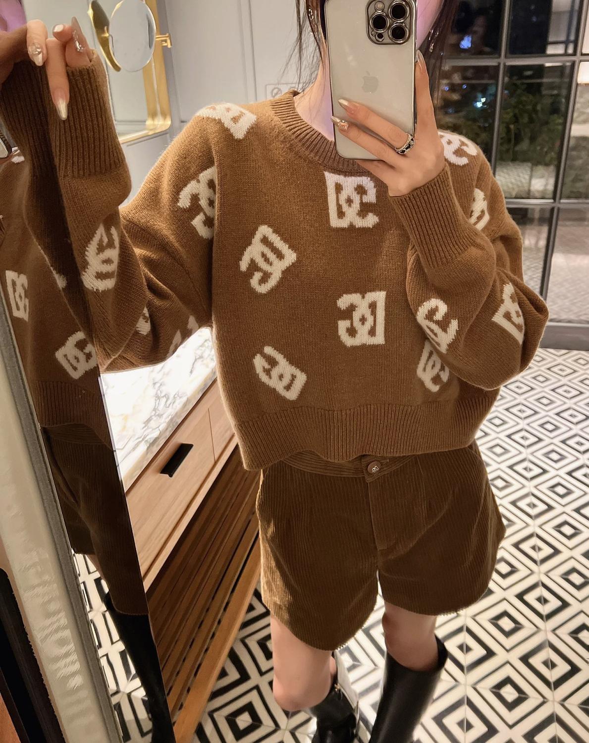 Women's Spring and Autumn Khaki Wool Crew Neck Sweater Pullover #72659