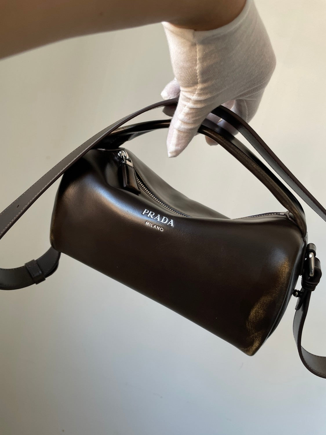 runway collection Cylinder bag Leather Shoulder Bags  #193912