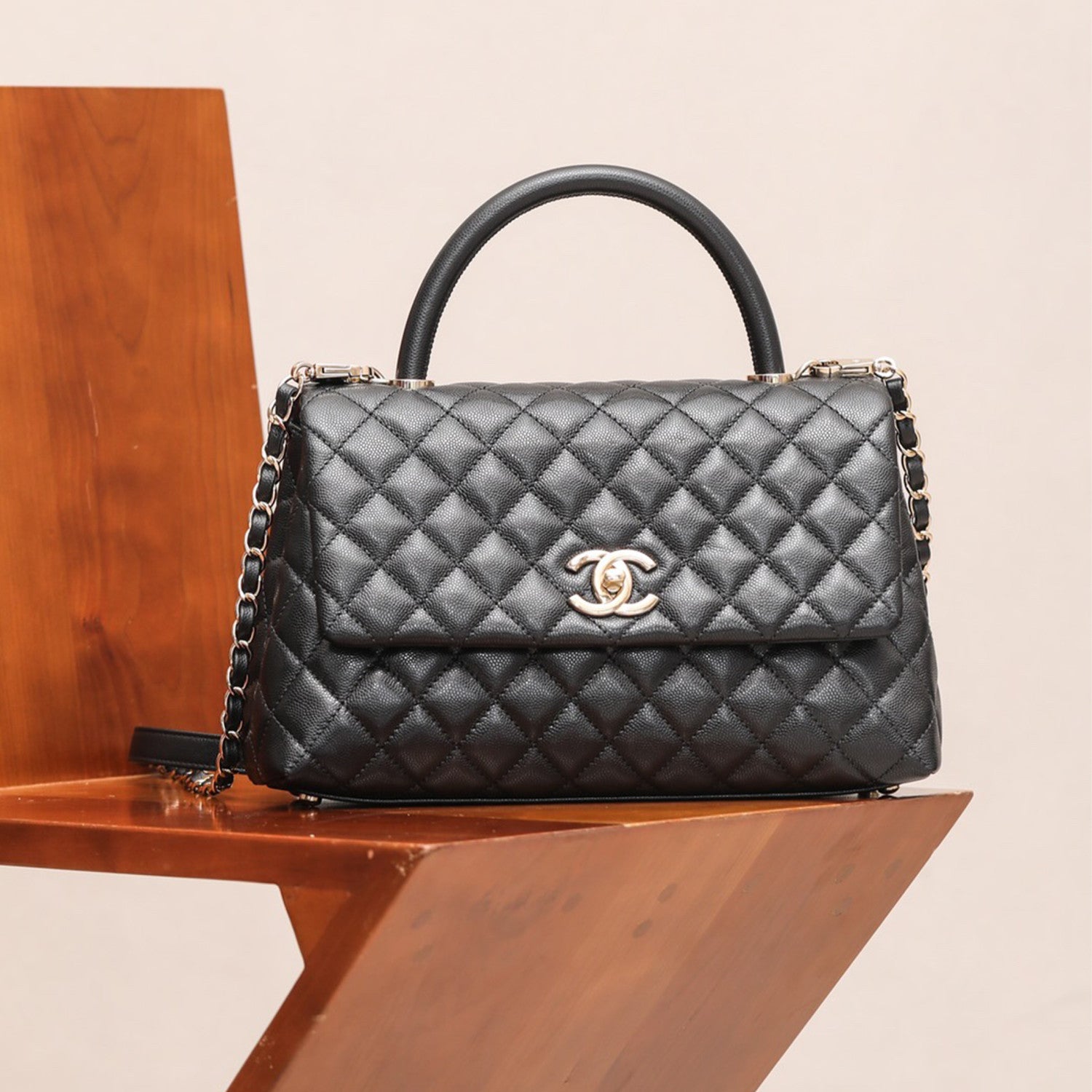 COCO Handle 16 Classic Logo Black Gold Leather Caviar Chain Shoulder Crossbody Mini Small Medium Women's Spring Summer Black Bag Bags #81386