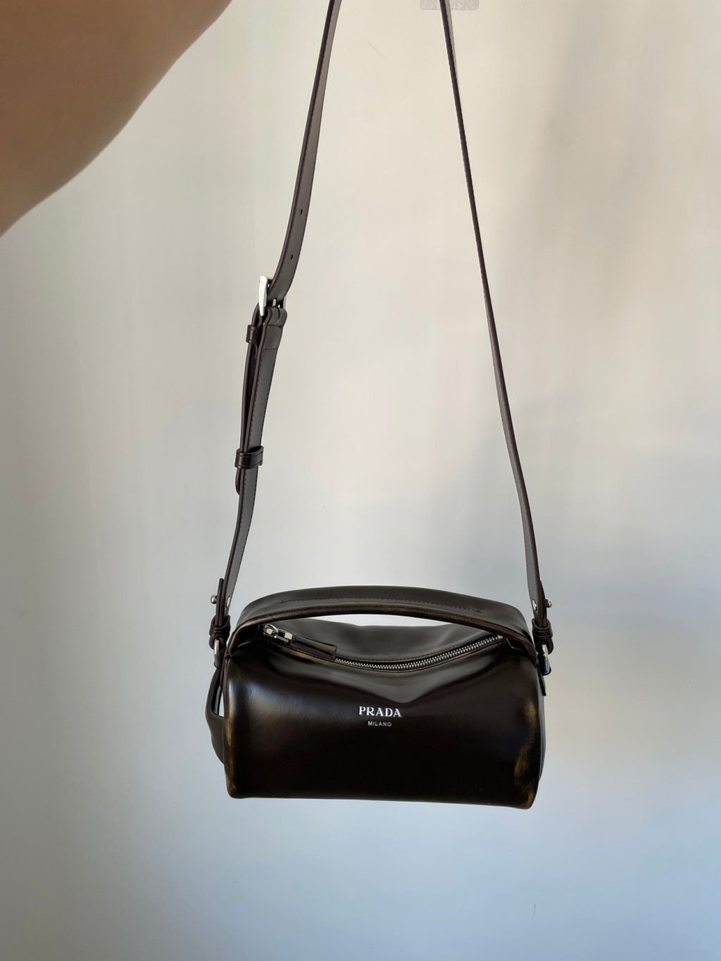 runway collection Cylinder bag Leather Shoulder Bags  #193912