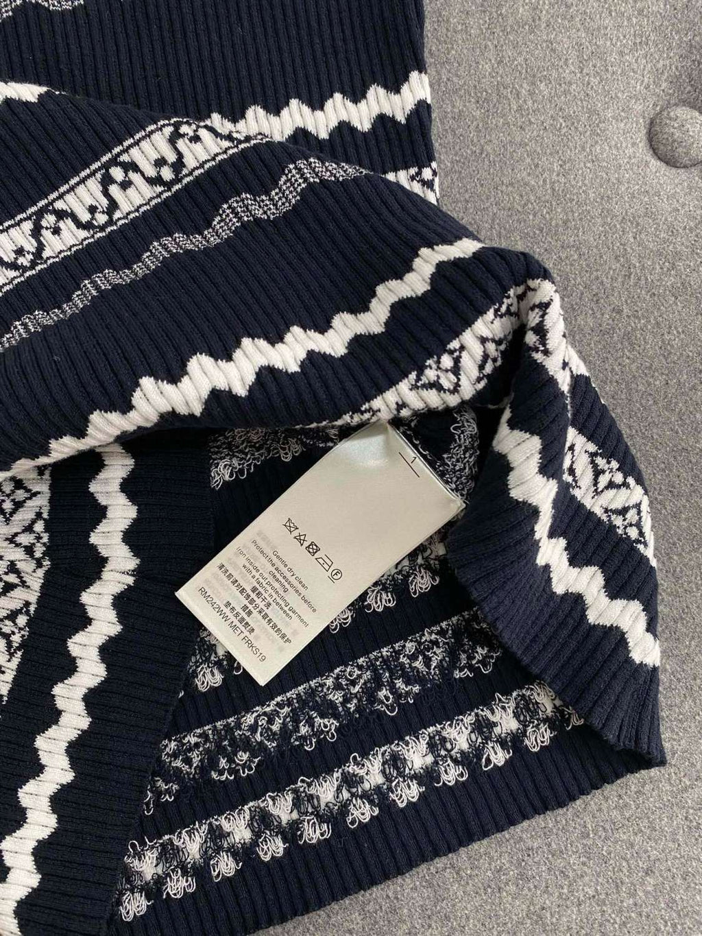 Women's Summer Solid Color Scalloped Stripe Crew Neck Pullover Fitted Knit Sweater #71474