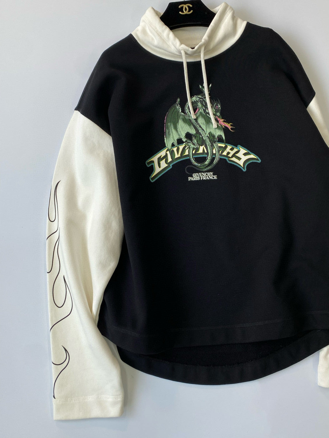 Men's Autumn and Winter Black and White Splicing Dragon Print Long Sleeved Hooded Sweatshirt Pullover #98126