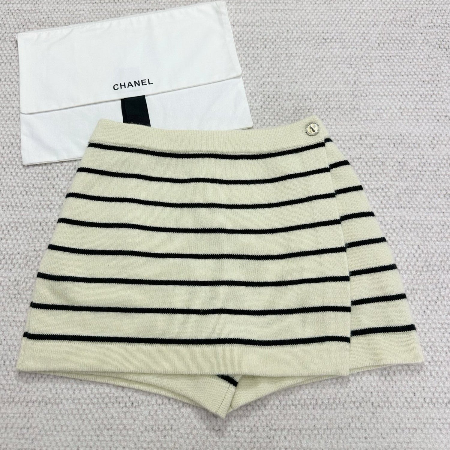 Women's Spring And Summer Blue Striped Knitted Trouser Skirt Fashion Short Slim Thin Comfortable Shorts Ngvp #1982