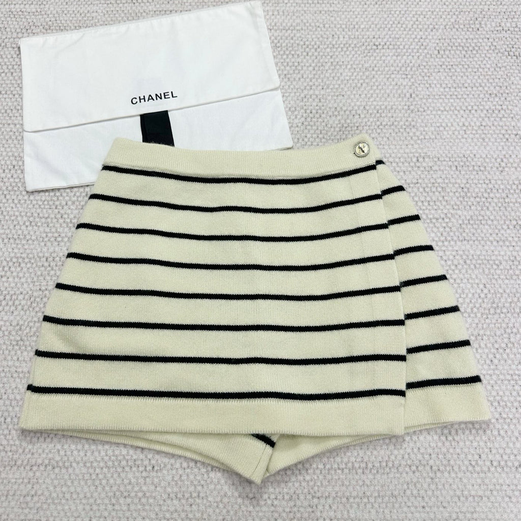 Women's Spring And Summer Blue Striped Knitted Trouser Skirt Fashion Short Slim Thin Comfortable Shorts Ngvp #1982