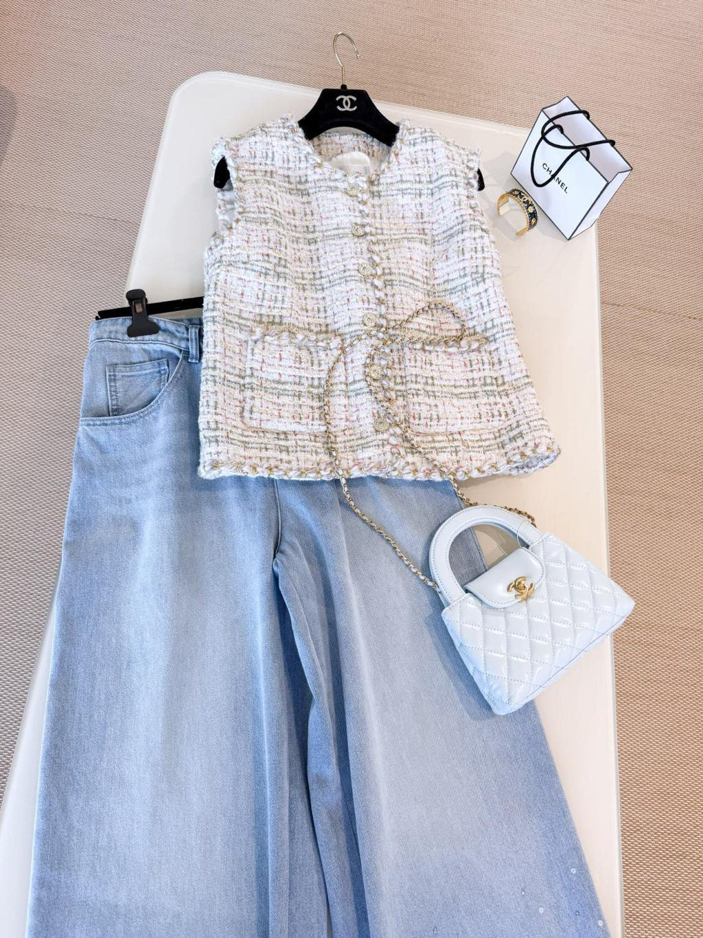 Mtiers D'art Collection Tweed Gold Thread Vest Women's Spring And Summer Short Sleeveless Undershirt Tops Fashionable And Elegant Trend Jacket Ngvp #2222