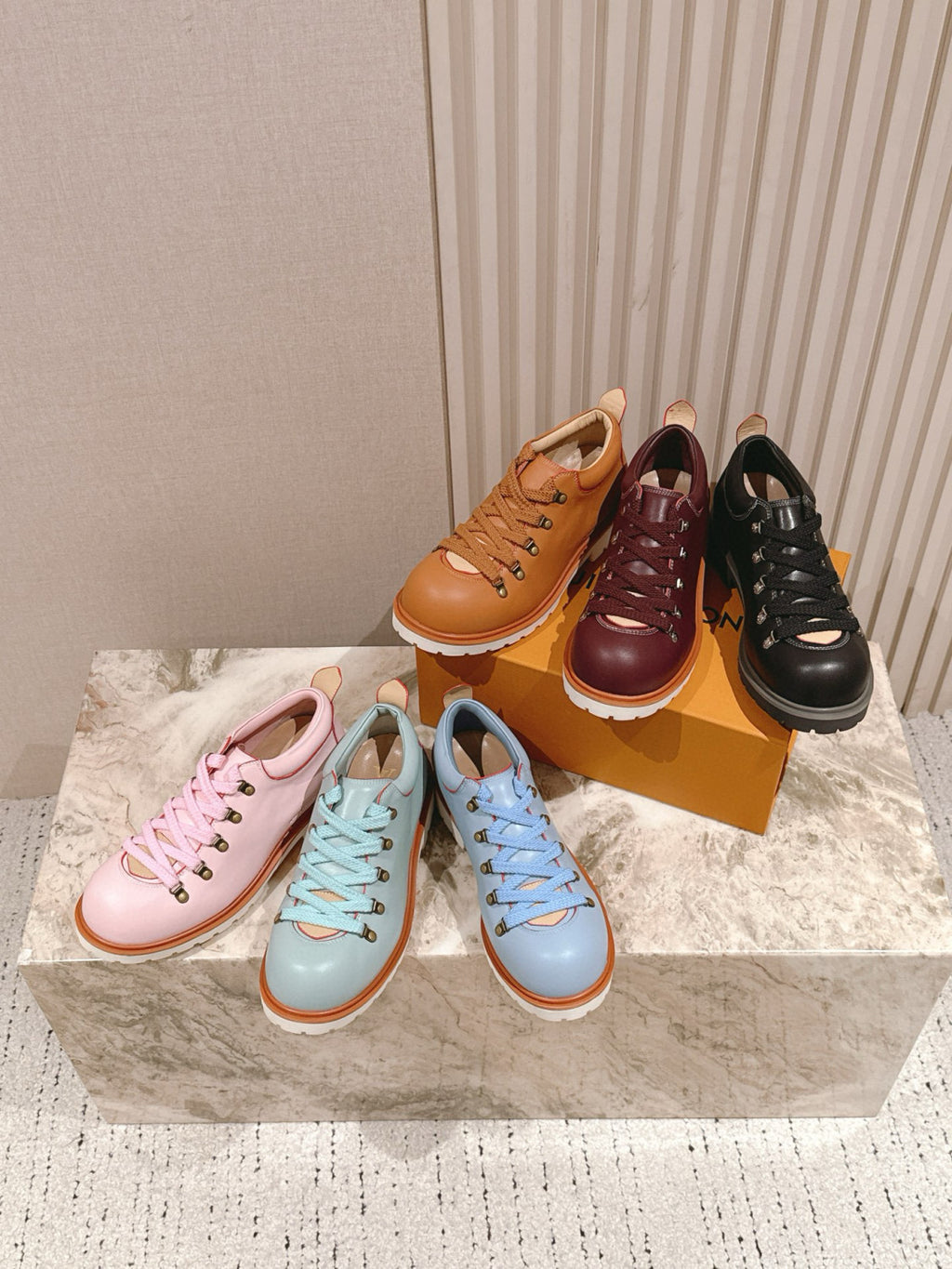 LV Remix Men's and Women's Summer Solid Color Cowhide Round Toe Lace-up Thick Sole Casual Shoes #77841