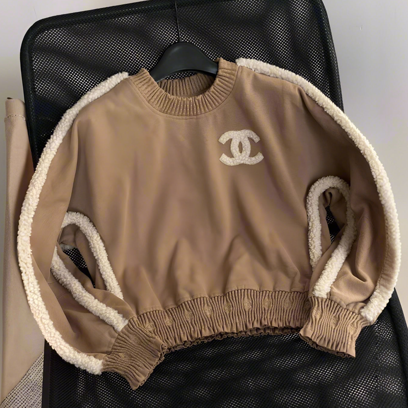 Women's Autumn and Winter Solid Color Lamb's Wool Patch Cotton Twill Round Neck Long Sleeve Pullover Sweatshirt #73963