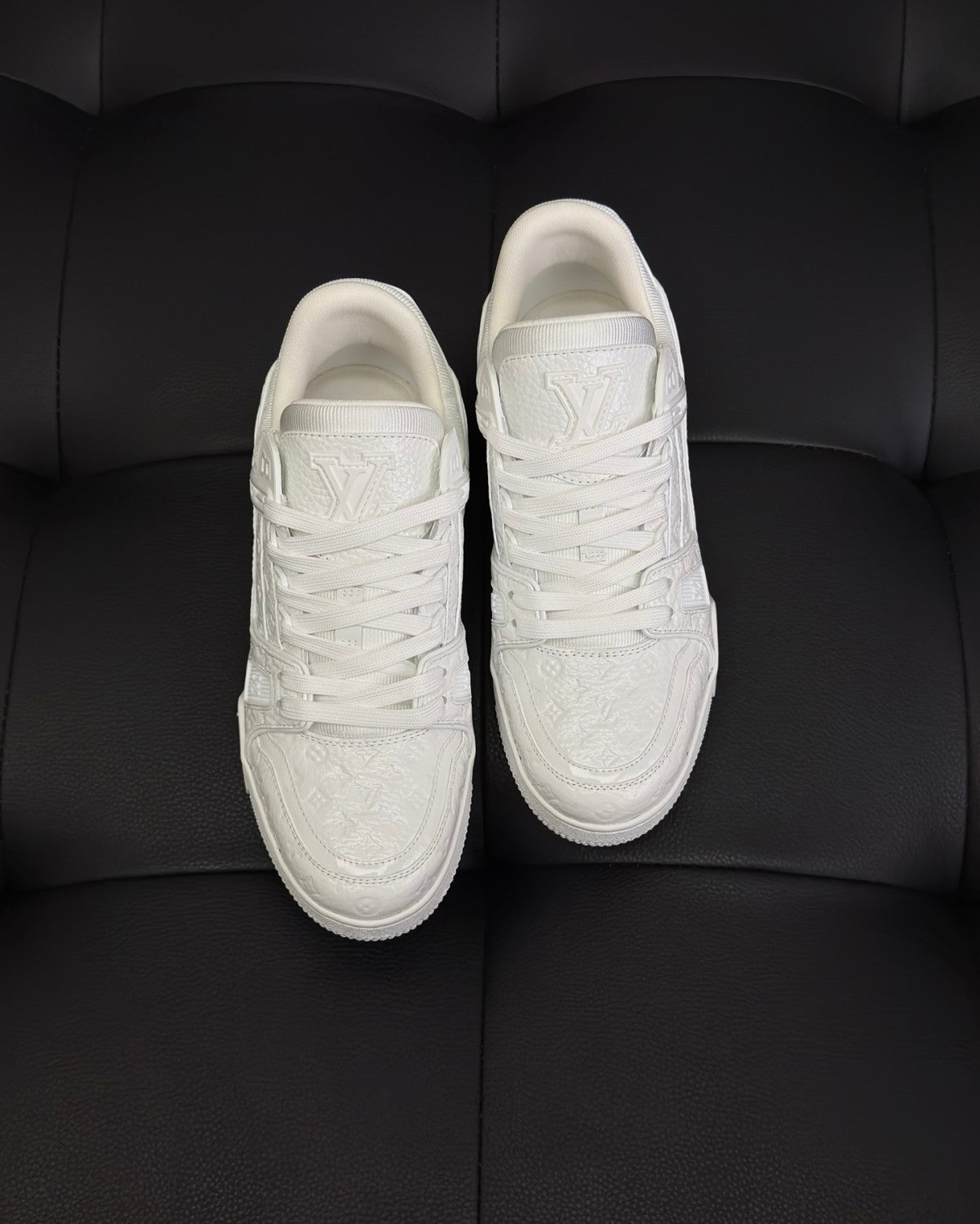 LV Trainer Men's And Women's Solid Color Lacquered Cowhide Leather Letter Print Low-top Lace-up Sneakers Shoes #77762