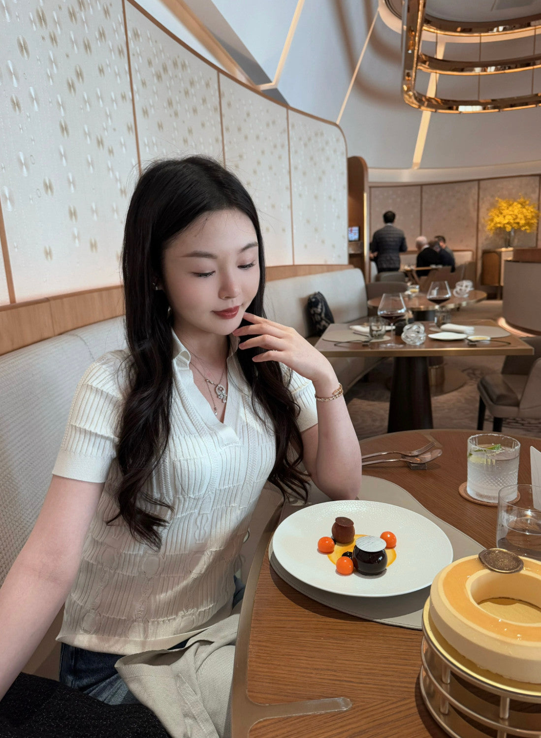 Women's Knitted V-neck Spring. Autumn And Winter Silk Cotton Blend Short Sleeve Pullover Top Solid Color Sweater Ngvp #1394