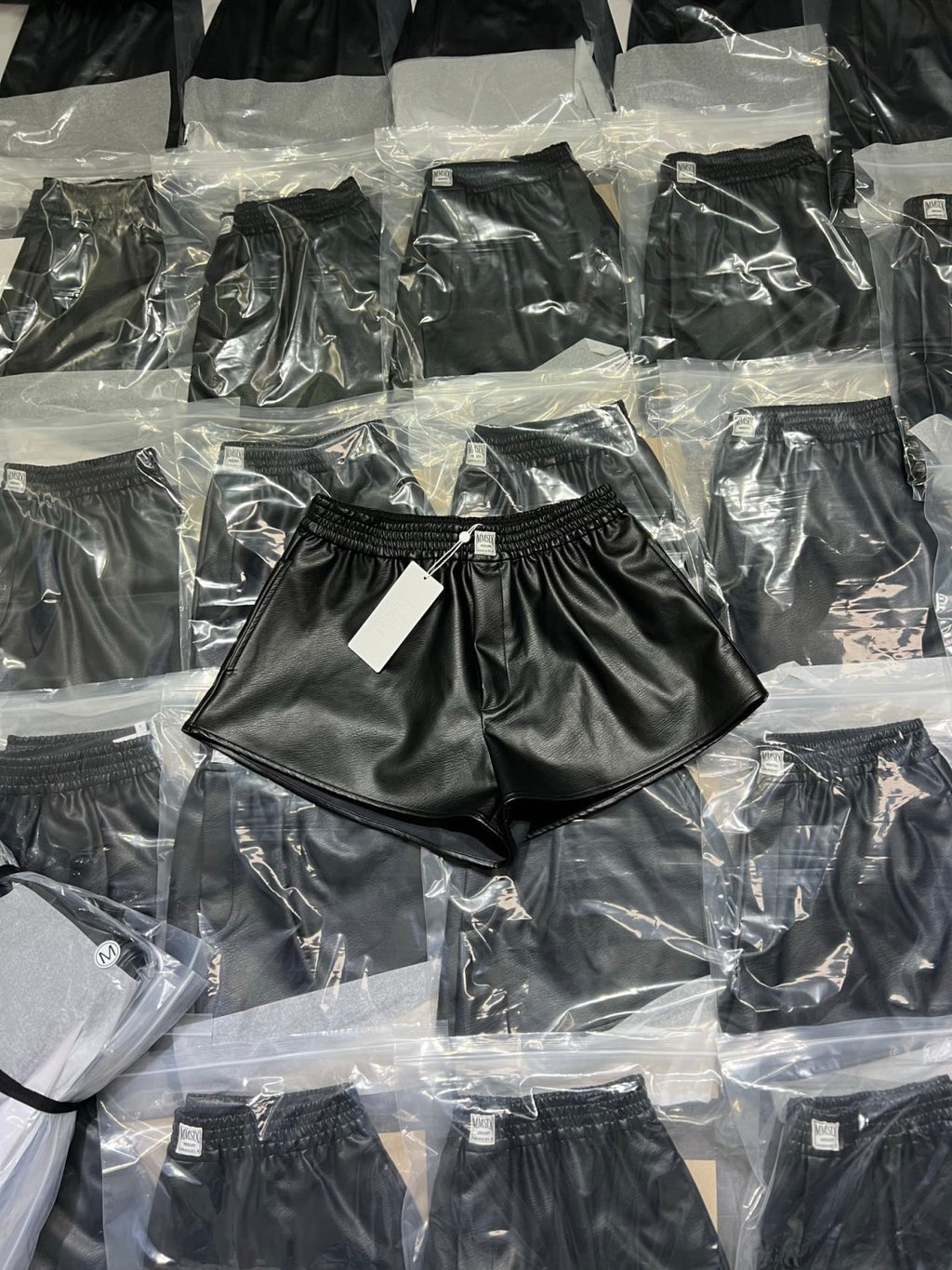 Marginal MM6 Women's Stretch Solid color Lychee texture Faux leather Shorts #194223