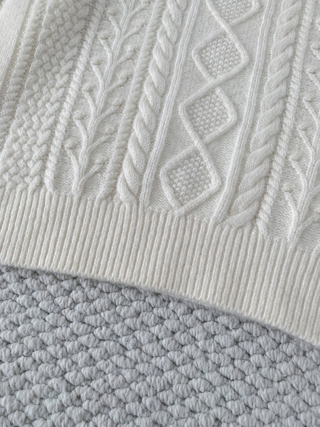 25 Coco Spring Autumn New Women's Ski Long-Sleeved Sweater Women's Fall/Winter Base Layer Sweaters: Stylish and Refined #83229A