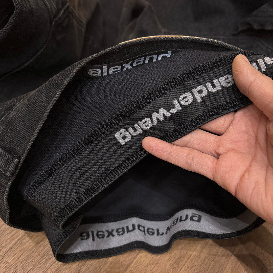 Women's Faux two-piece design Double-layered waistband Curved cut details Workwear-style denim pants #82533A