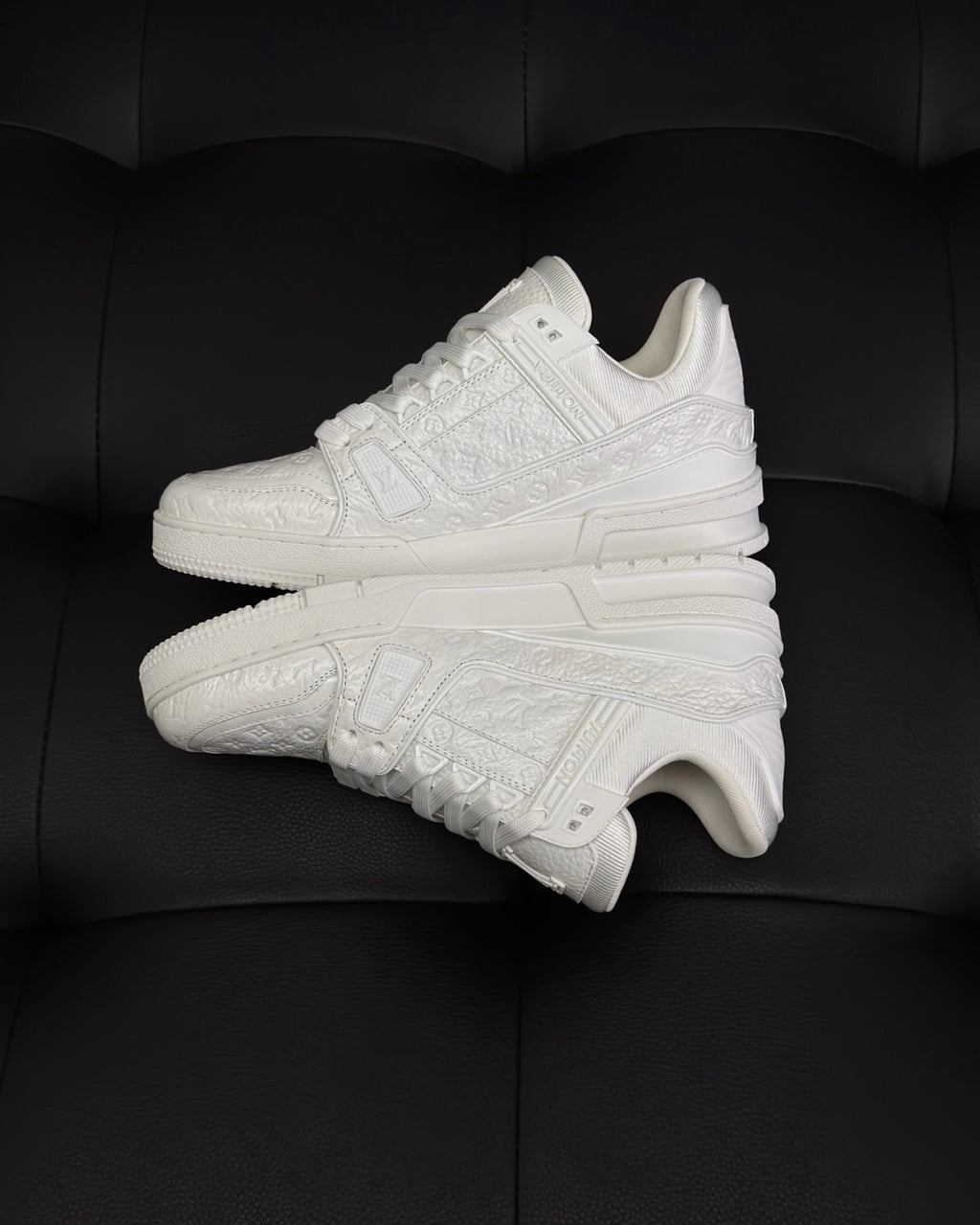 LV Trainer Men's And Women's Solid Color Lacquered Cowhide Leather Letter Print Low-top Lace-up Sneakers Shoes #77762