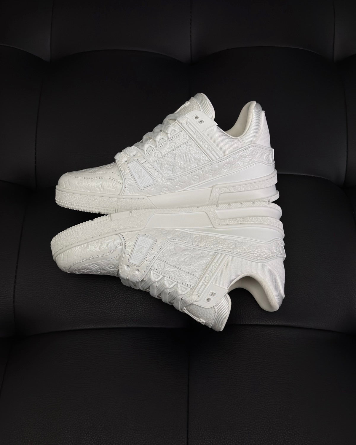 LV Trainer Men's And Women's Solid Color Lacquered Cowhide Leather Letter Print Low-top Lace-up Sneakers Shoes #77762