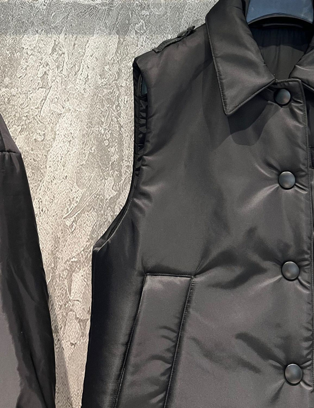 Women's Spring and Autumn Black Logo Label Sleeveless Nylon Single Breasted Vest Jacket #72332