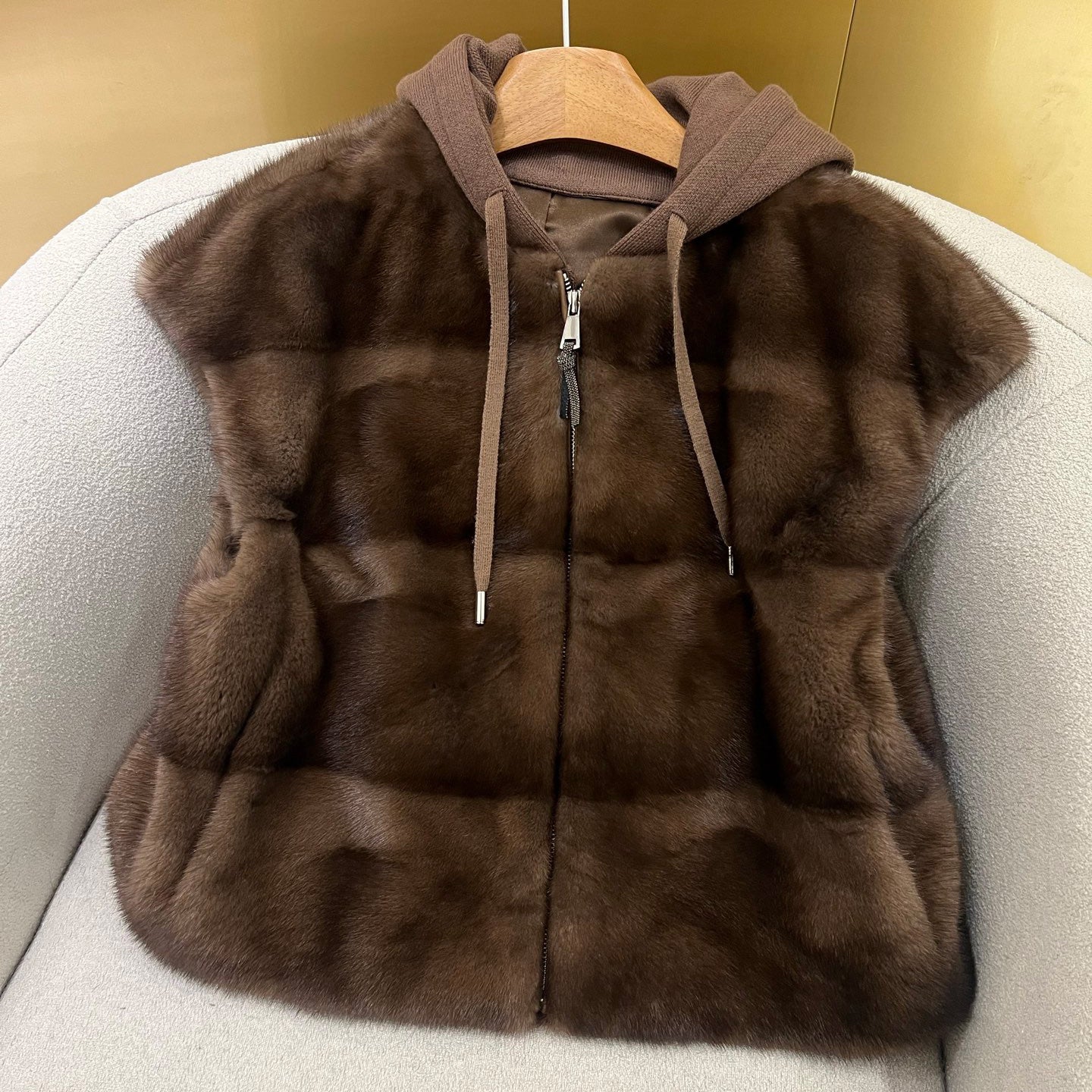 Women's Fall/Winter Wool Cashmere Knit Solid Color Zipper Drawstring Full-Length Mink Hooded Vest Ngvp #2518