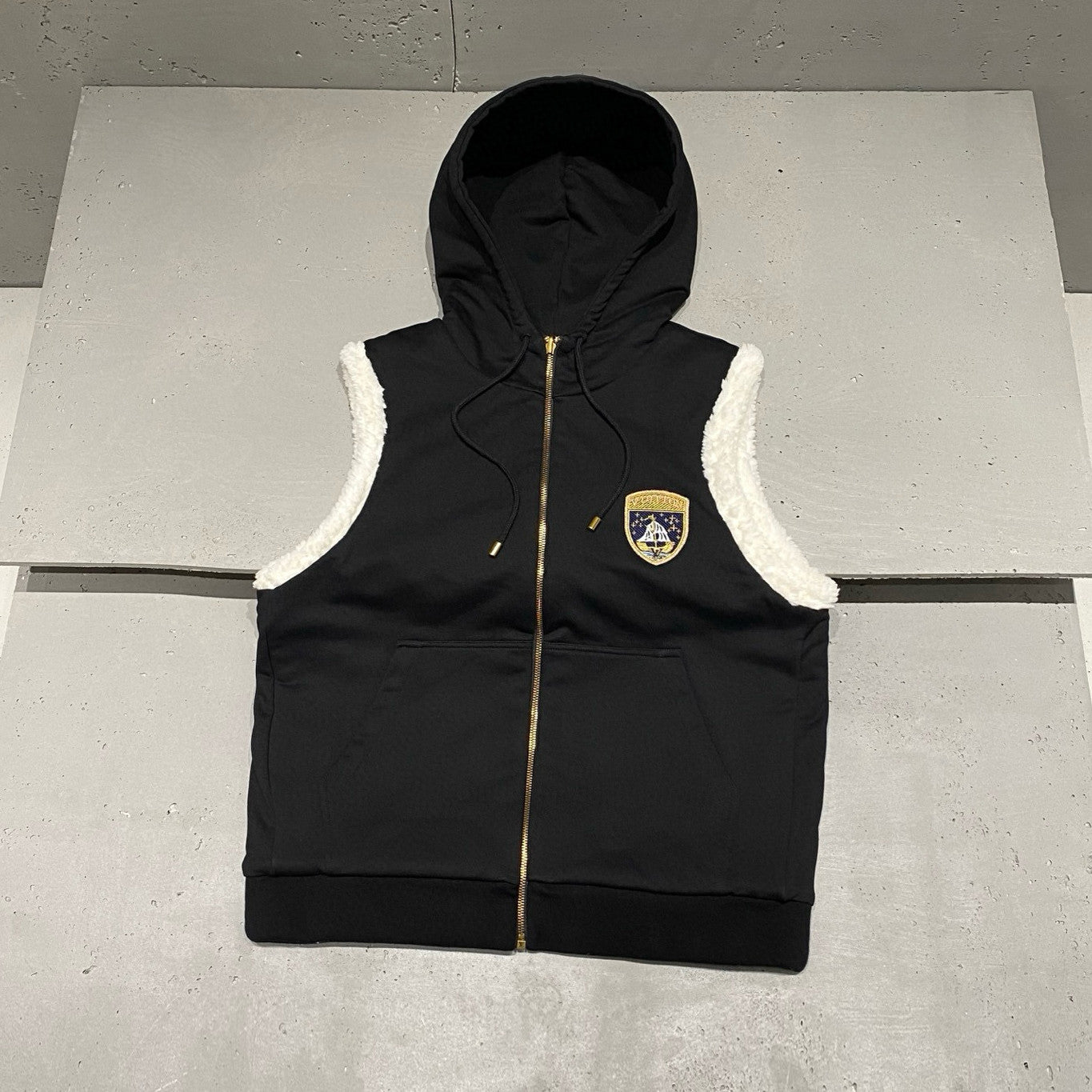 1VMen's And Women's Fall/winter Casual Fashion Hooded Zipper Jacket  Reversible Sleeveless Vest With Shield Logo And Fleece Lined Vest Jacket #79261