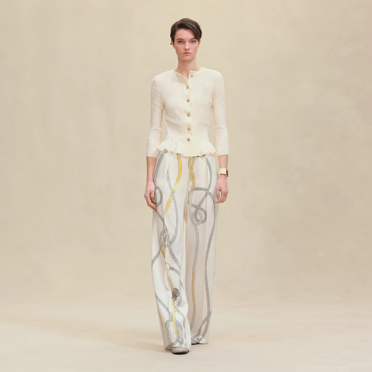 Palefroi Remix  Light Half-length Sleeves Cardigan Women's Knitted Elegant Lace Single Breasted Knit Sweater Fashion Casual Short Round Neck Sweater Cardigan Ngvp #2228