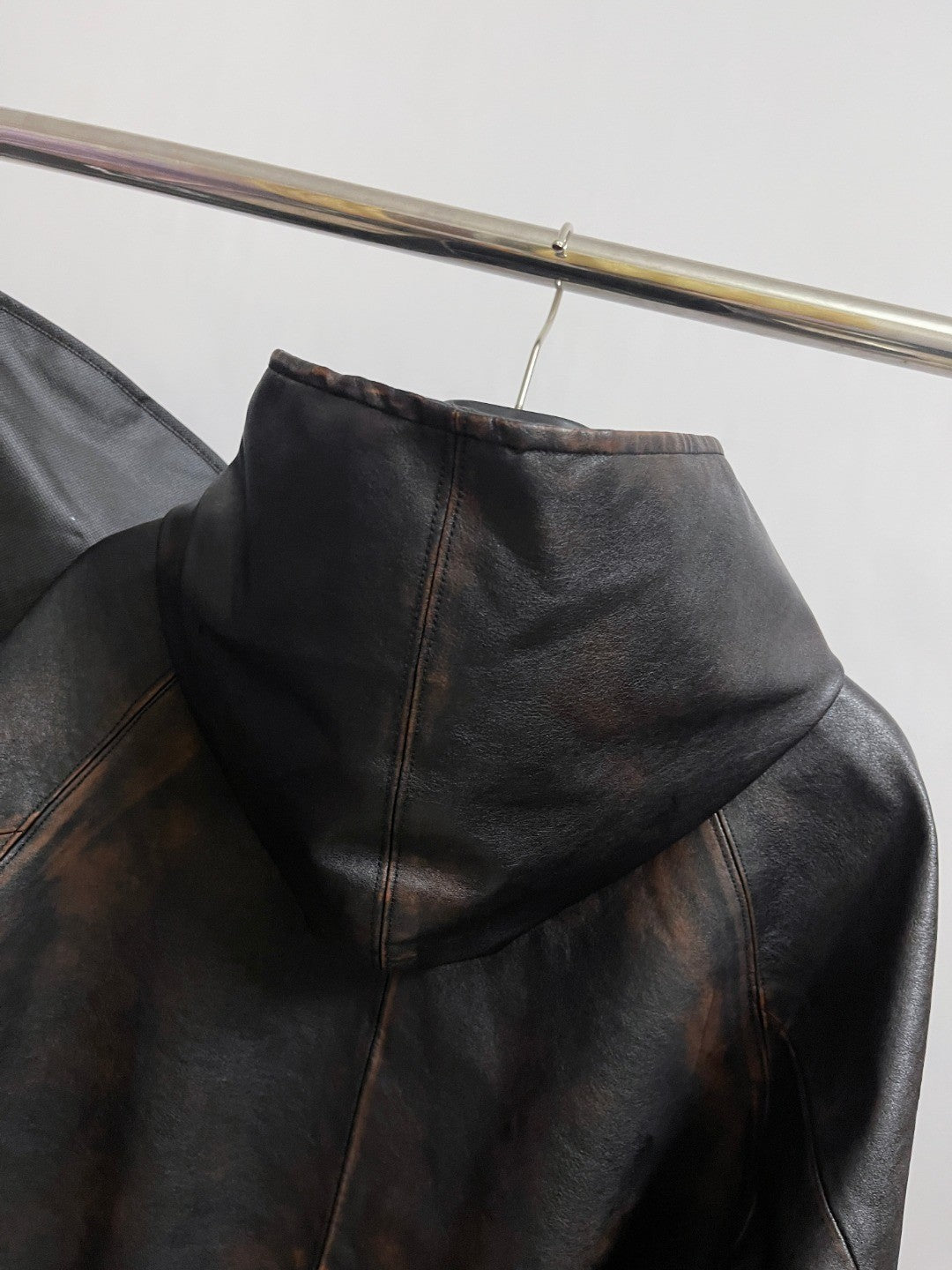 2025 Autumn/Winter Runway Collection Nappa Leather Hoodie - Italian Lambskin with Premium Craftsmanship #83115A