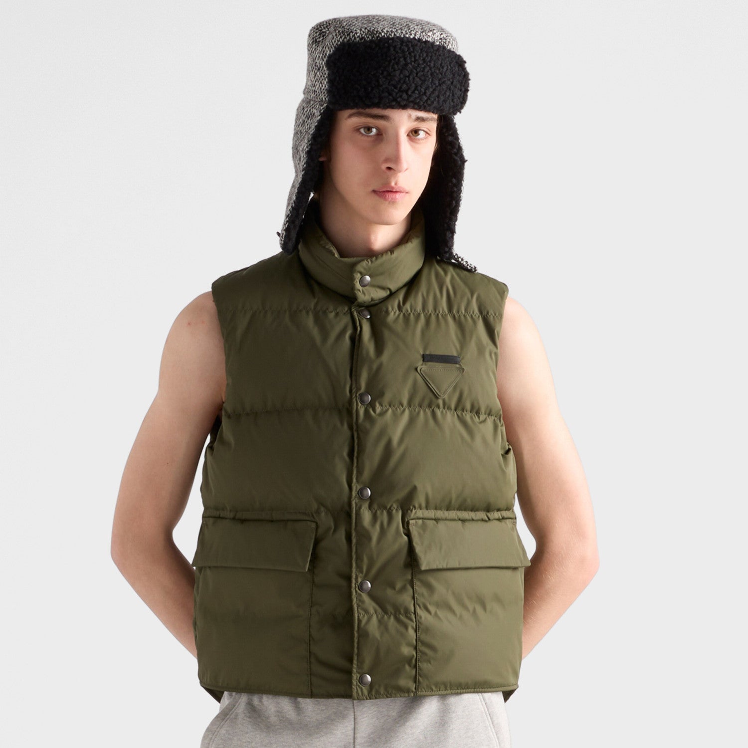 Men's Fall/Winter Fashion Casual High Neck Single Button Solid Color Logo Triangle Patch Decorated Vest #79331