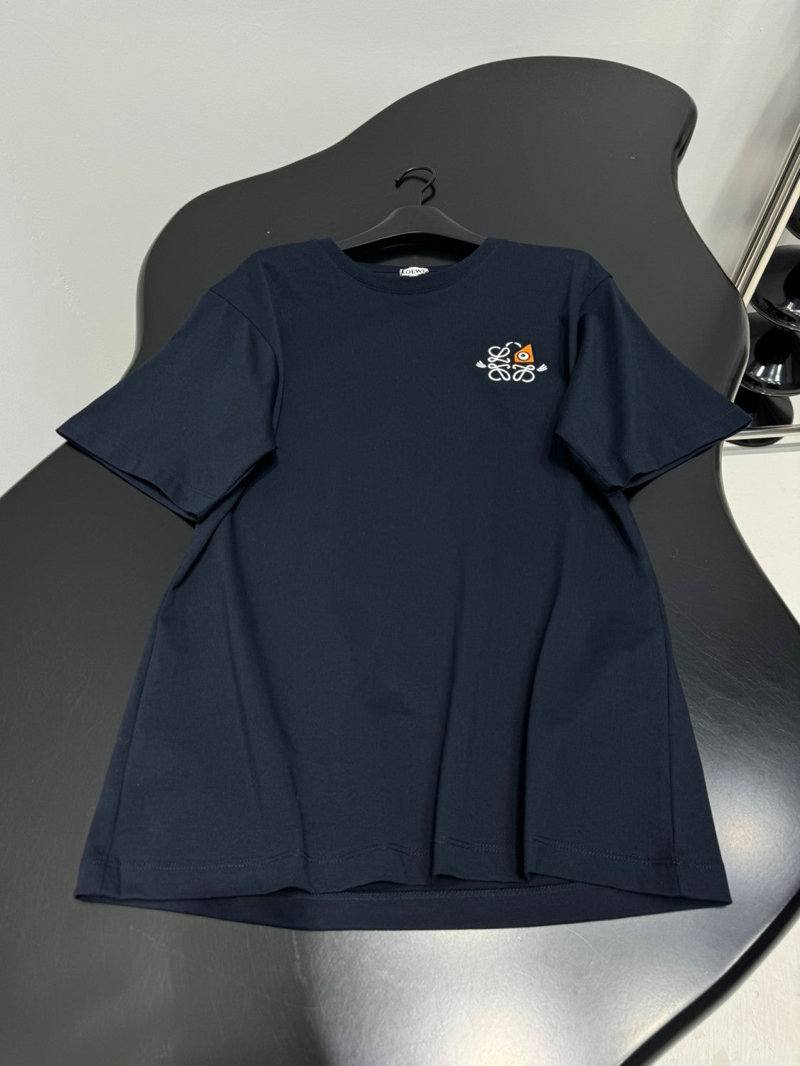 25 New Arrival Unisex Cotton Embroidered T-Shirt with Kitten and Brand Logo Embroidery. Crew Neck. Drop Shoulder Design #83173A