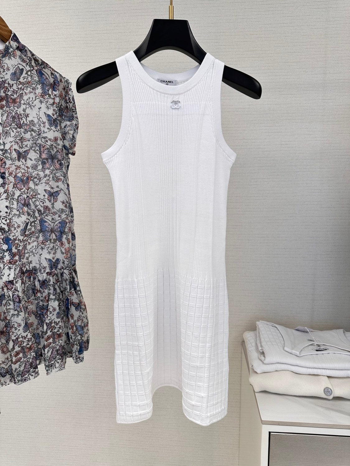 Women's Summer Solid Color Round Neck Sleeveless Knit Dresses #75643