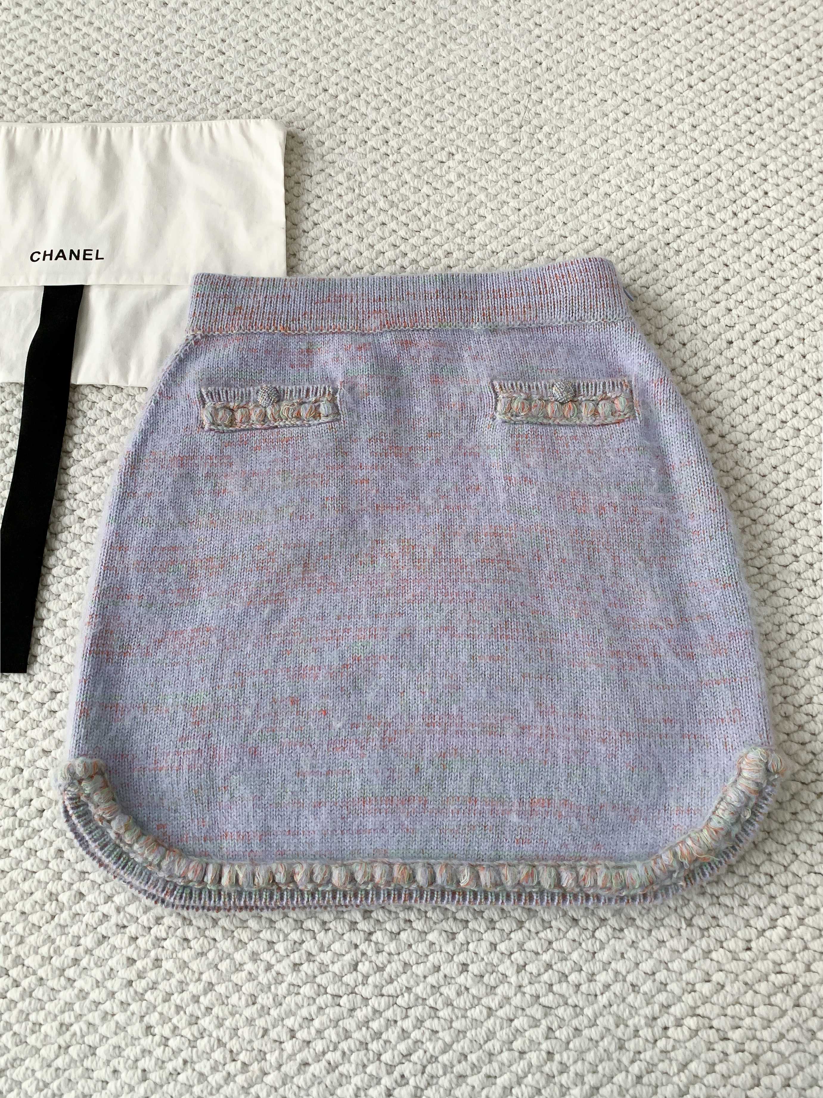 25B FallWinter Women's Preview Collection Long-sleeved Fleece Jacket and Skirt Set #83227A